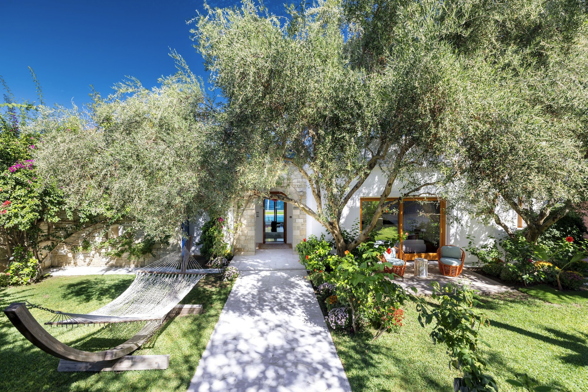 Royal Villa - Entrance