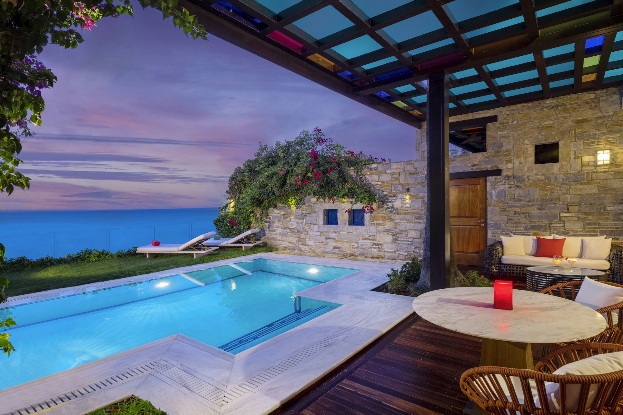 Deluxe Spa Villa - Terrace & Pool