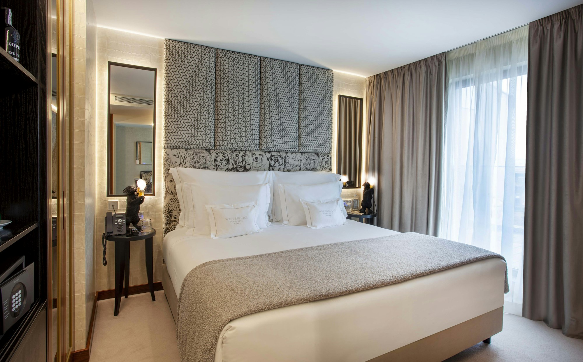 Deluxe Junior Suite - Bedroom