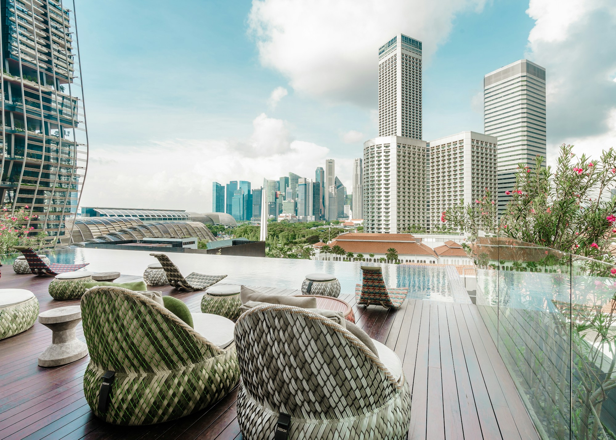 Infinity Pool Bar Day