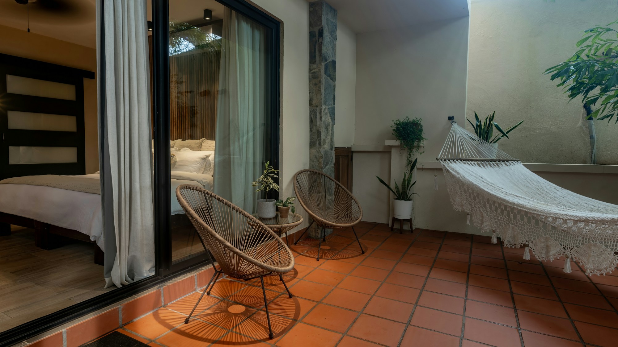 La Marea Oceanview Cabaña - Deck