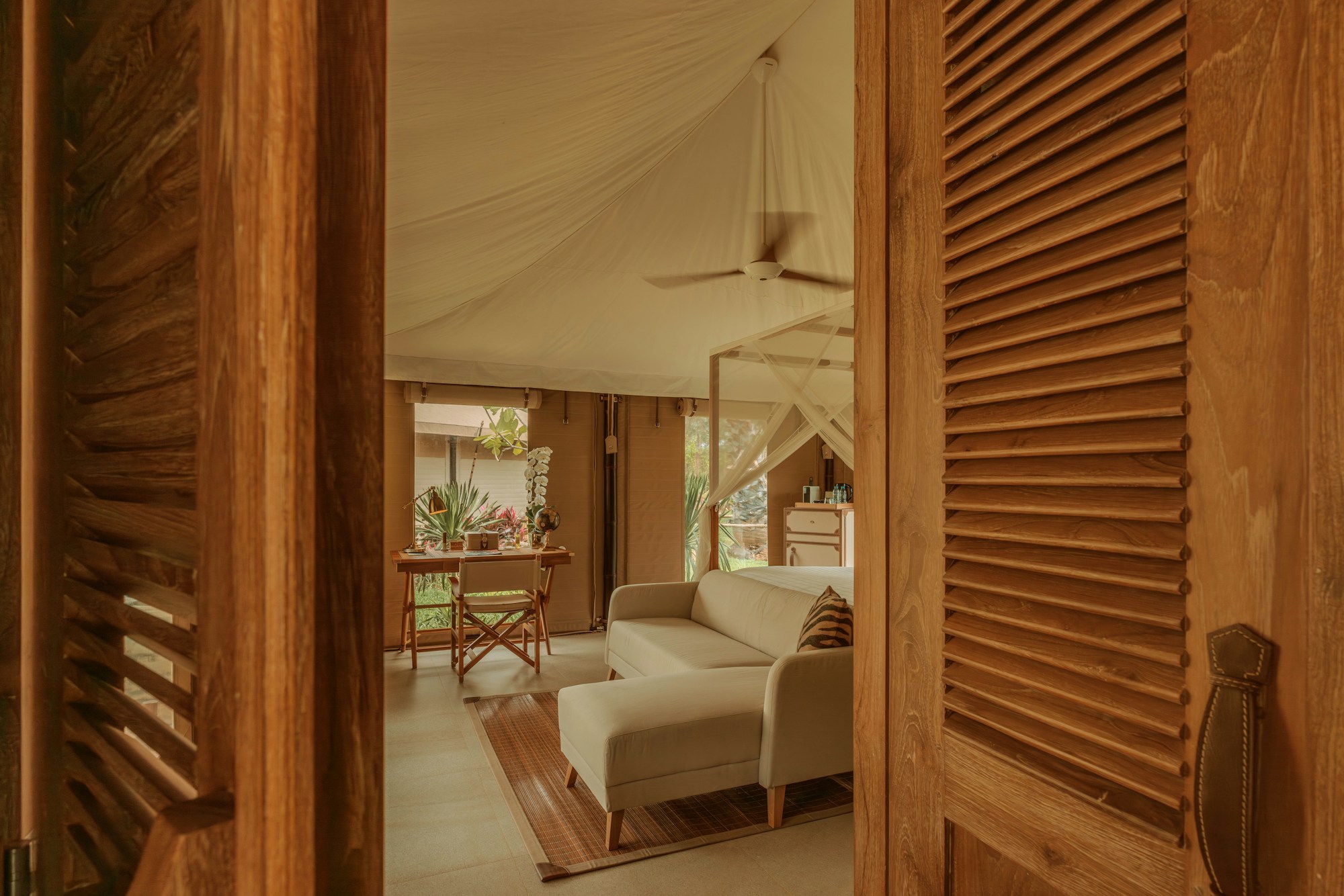 Bedroom Lagoon Pool Tent - Bedroom