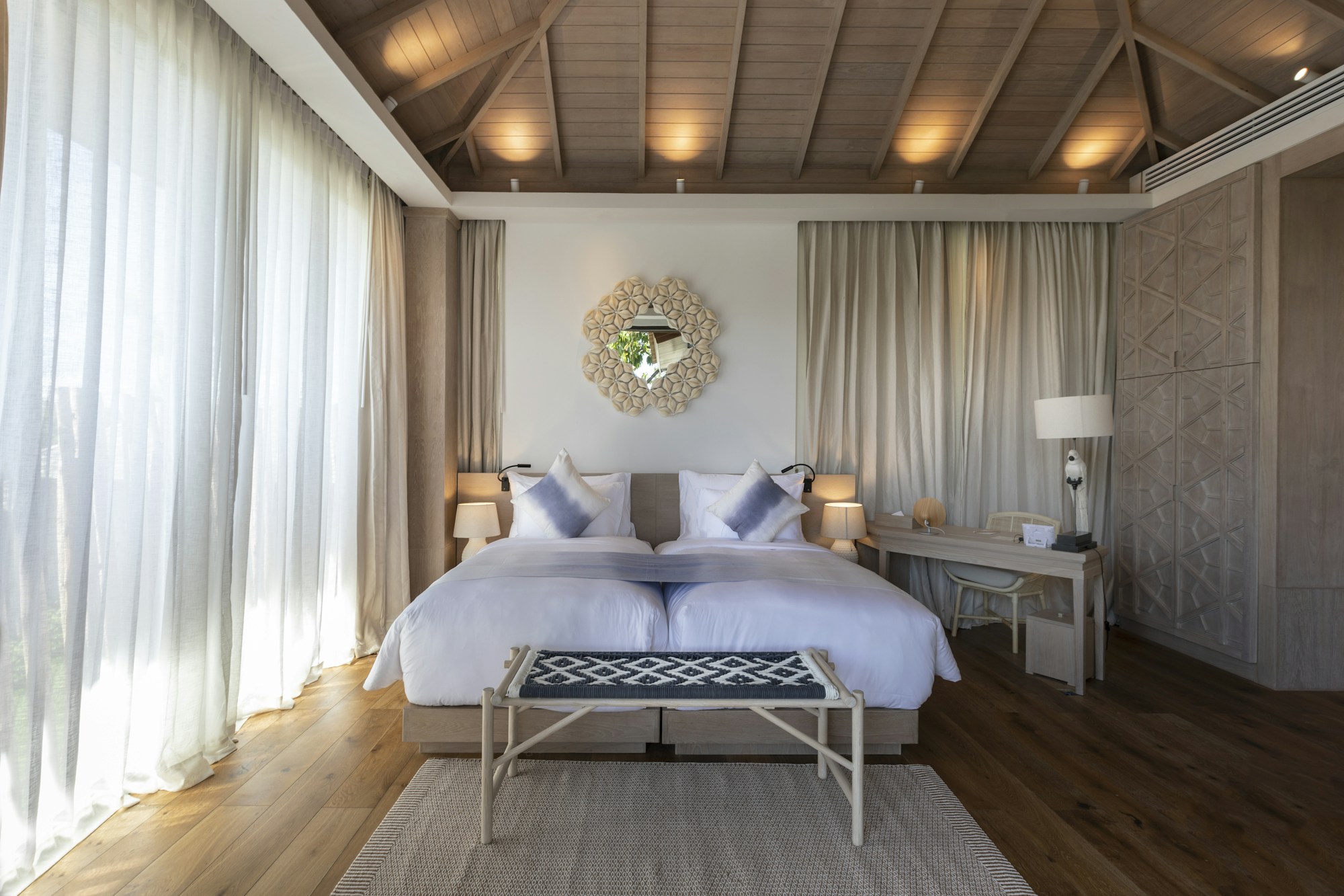 Bay View Pool Villa - Bedroom
