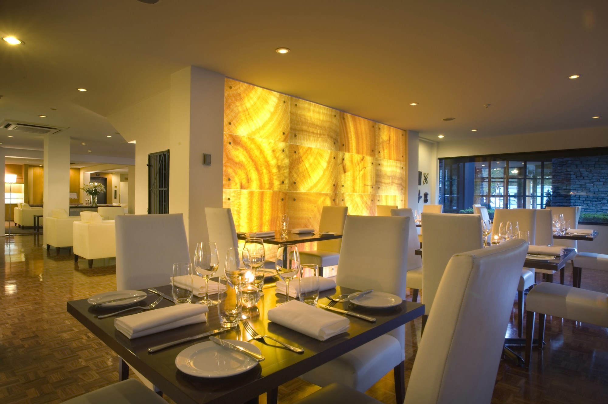 50 Bistro