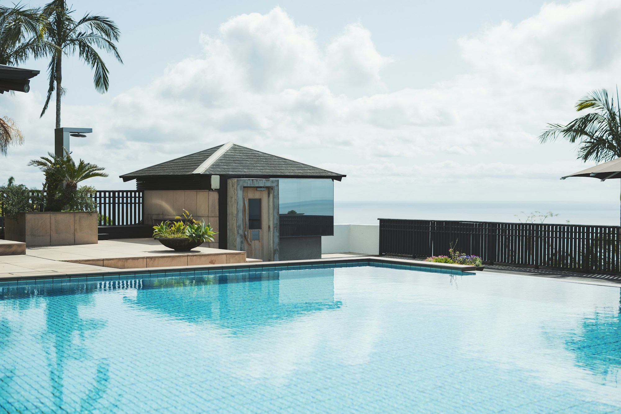 Pool & Sauna