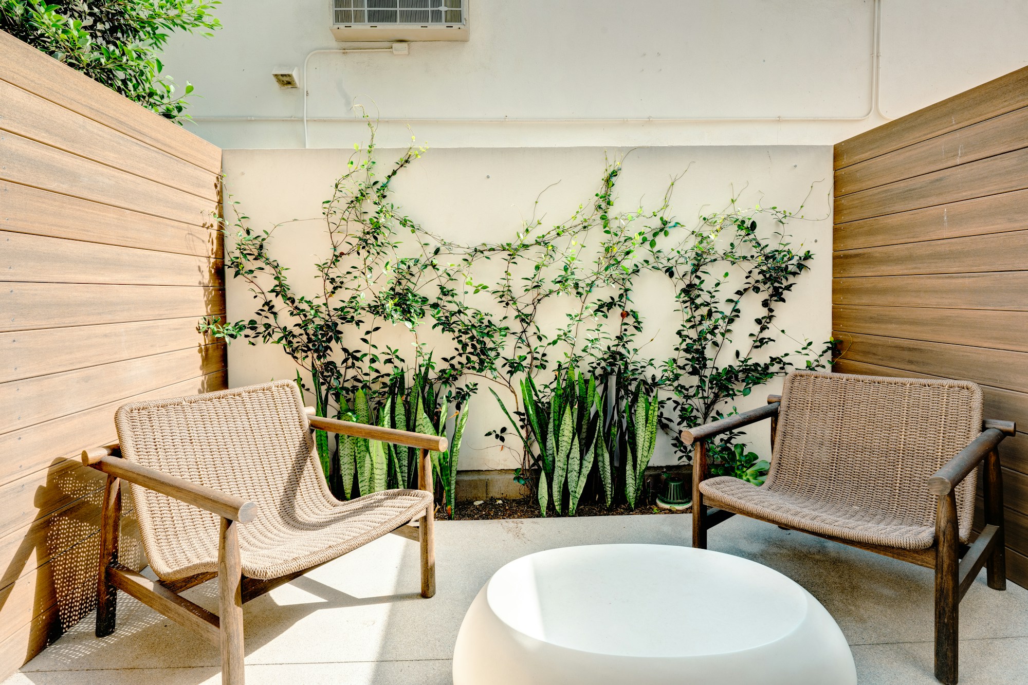 Lanai King/Queen Queen - Patio