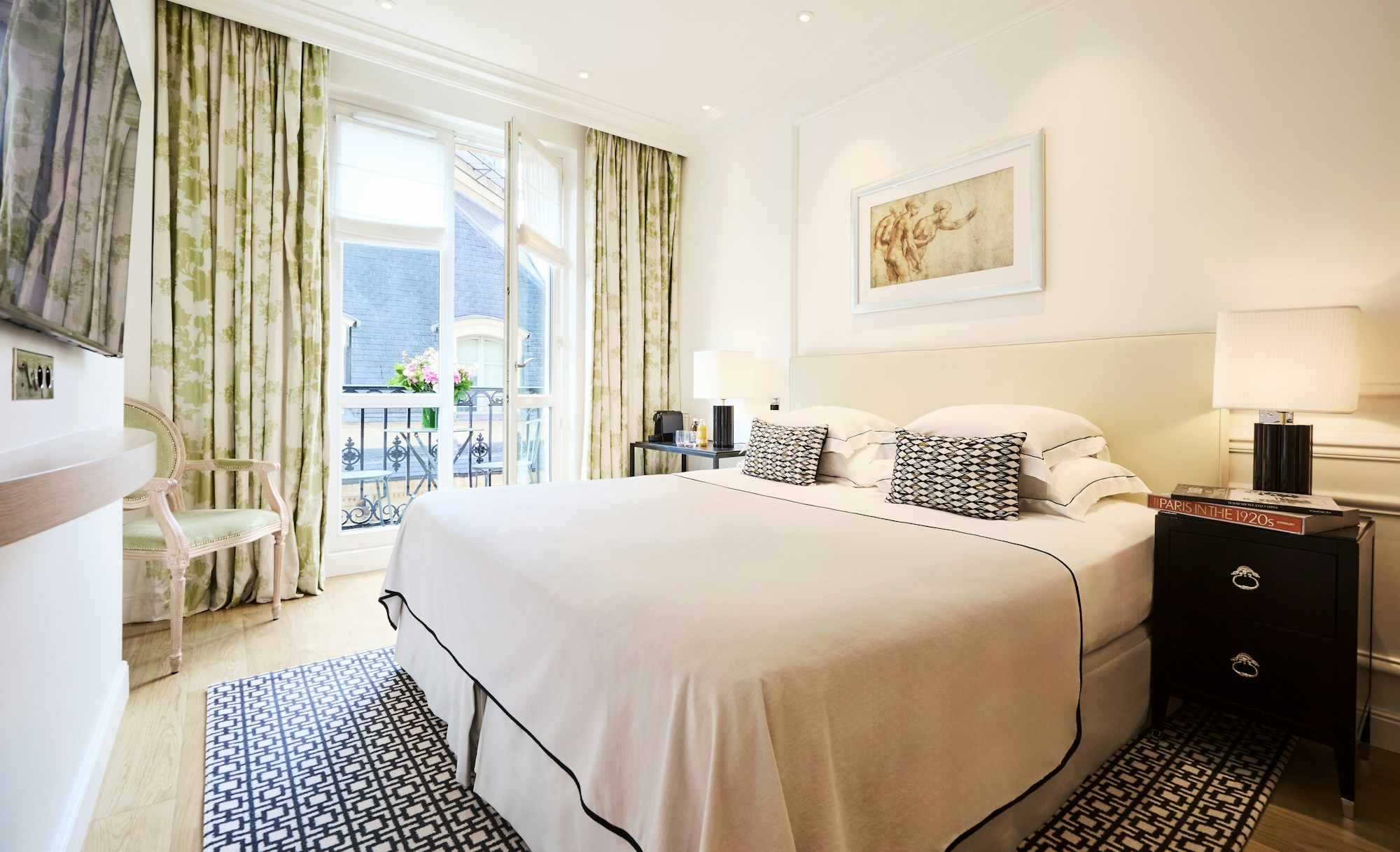Superior Room with Balcony - Bedroom