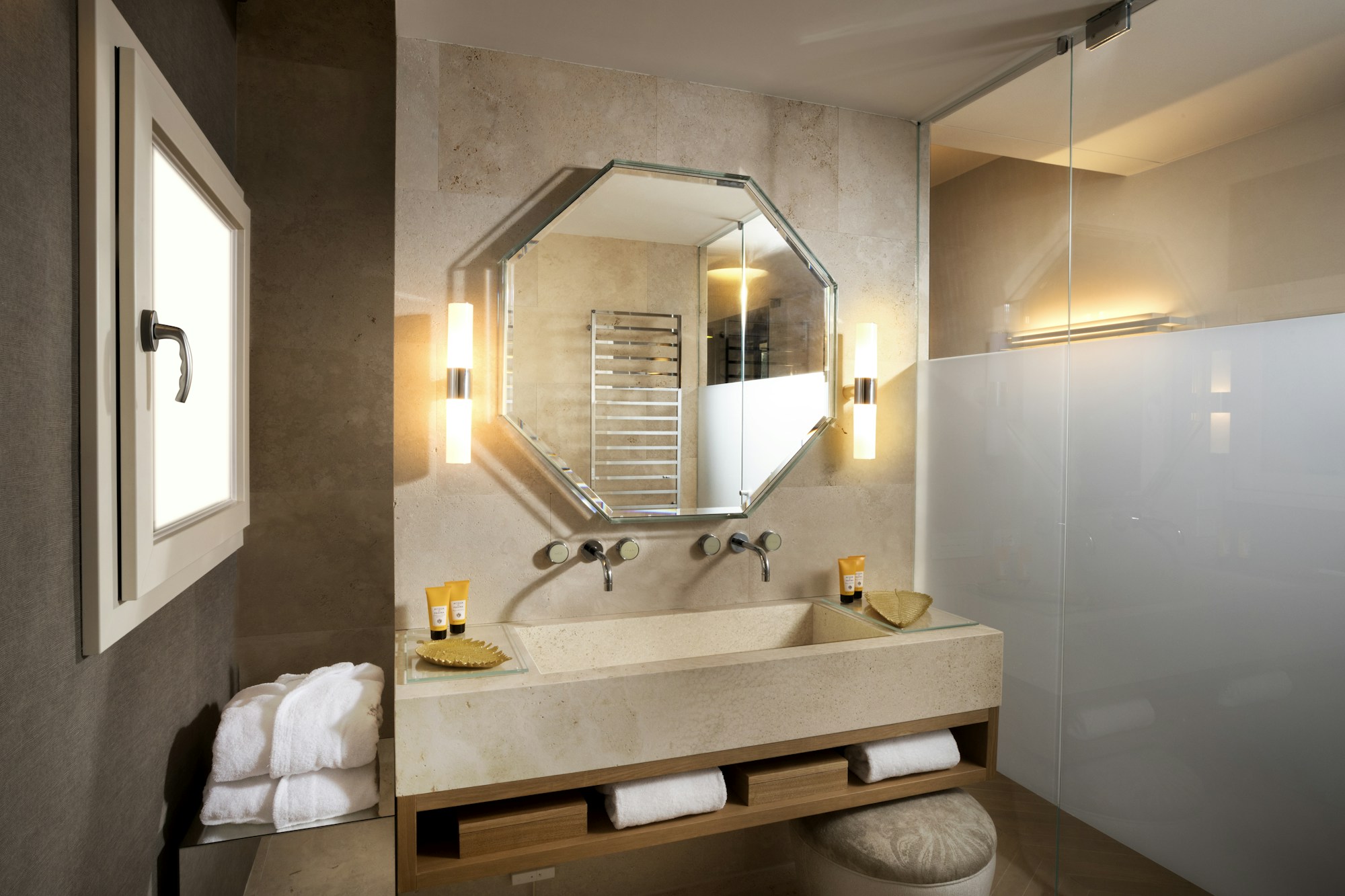 Grand View J Suite - Bathroom