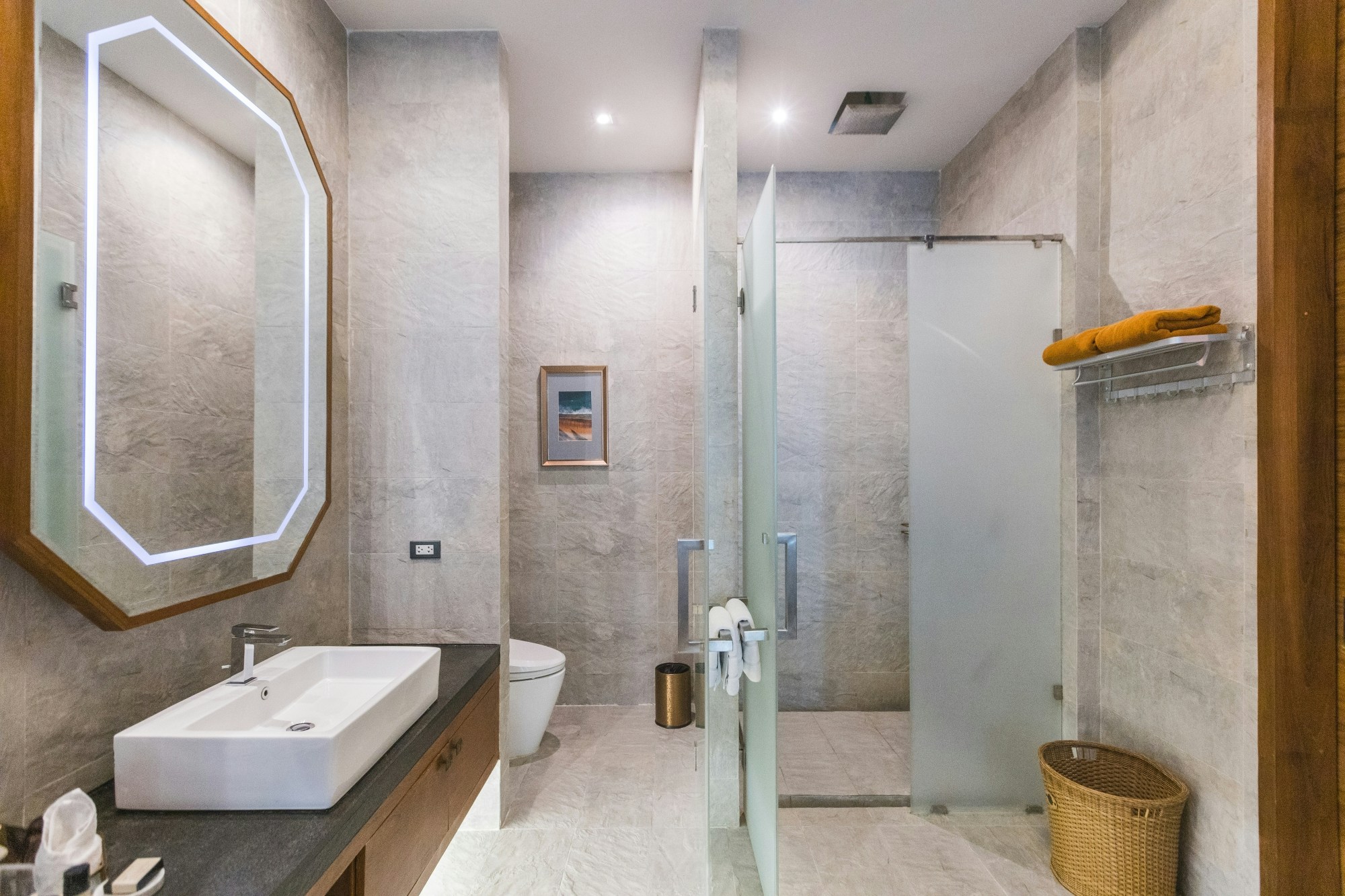 Deluxe Pool Villa with Pool Access - Bathroom