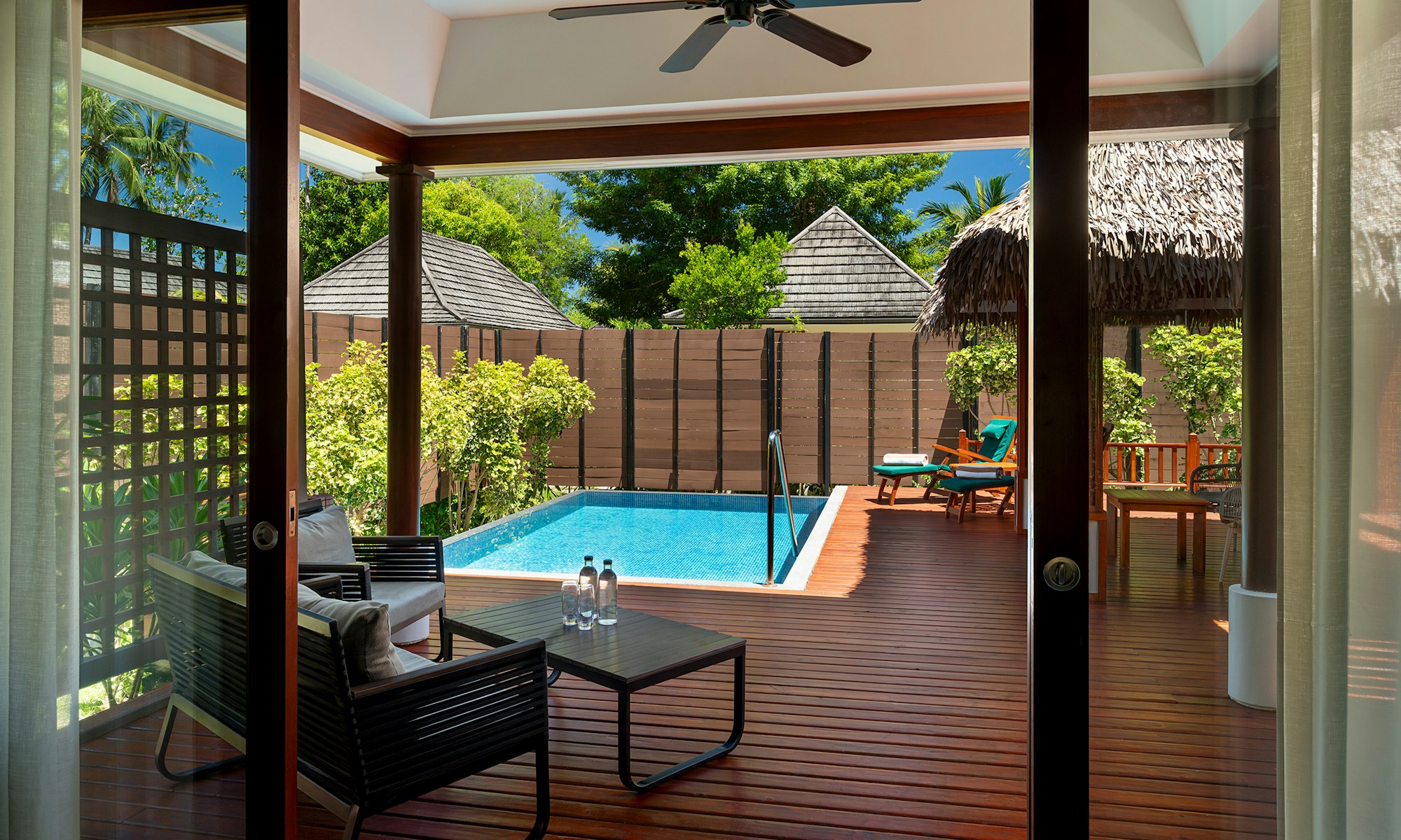 Garden Oasis Pool Villa - Pool Deck