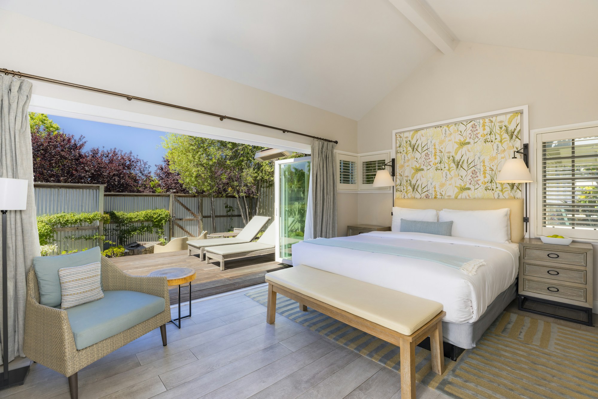 Harvest Cottage King - Bedroom