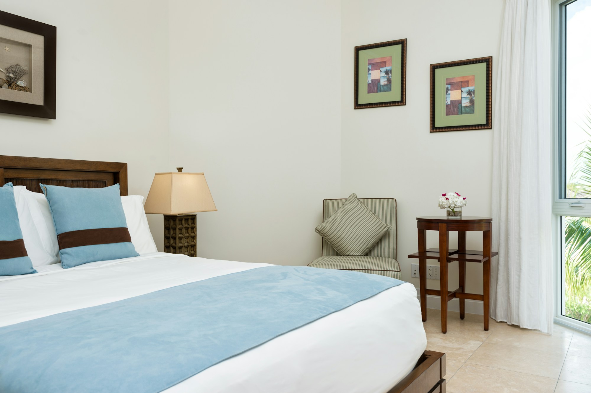 Ocean Front 2 Bedroom Suite - Bedroom