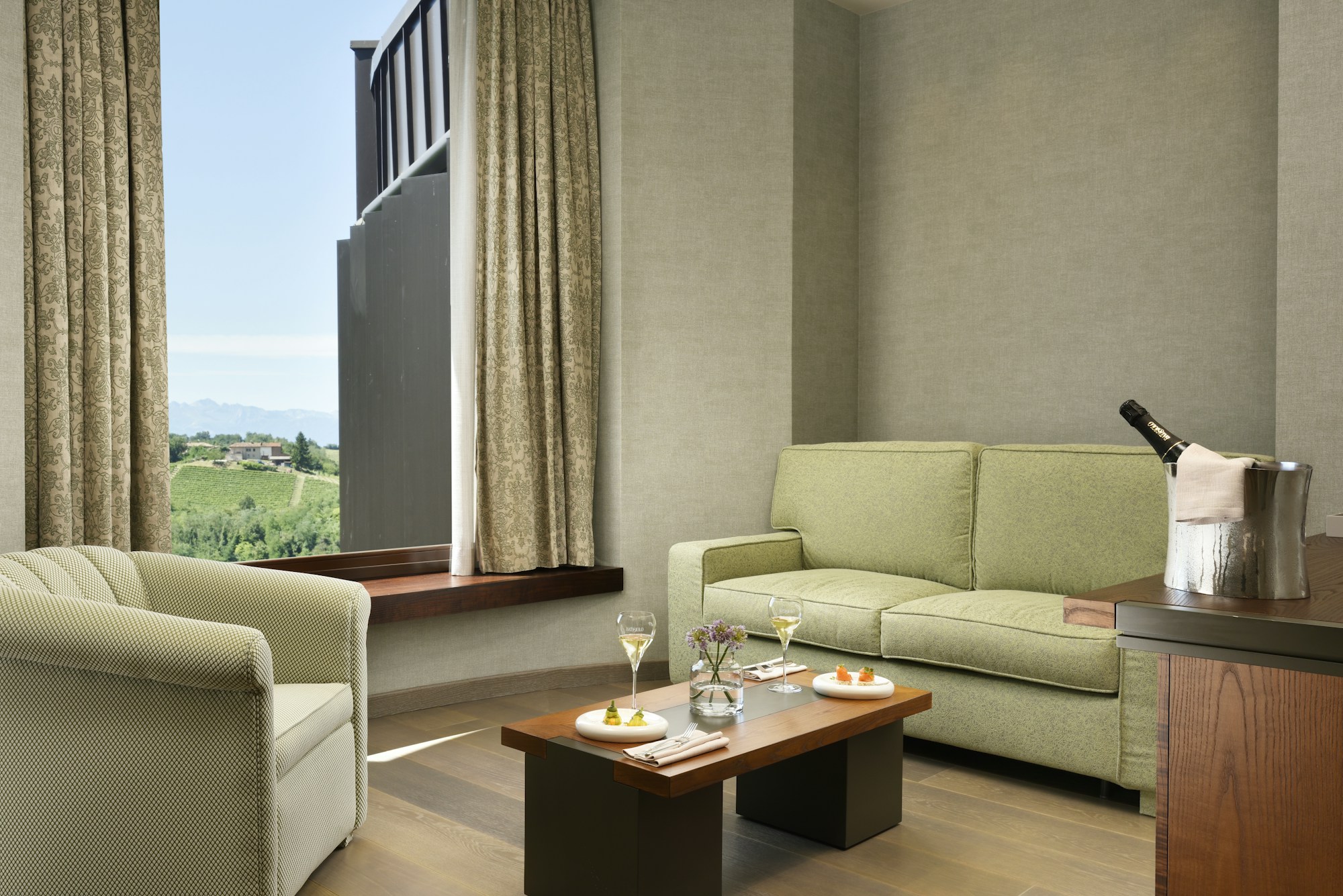 Junior Suite - Living Area