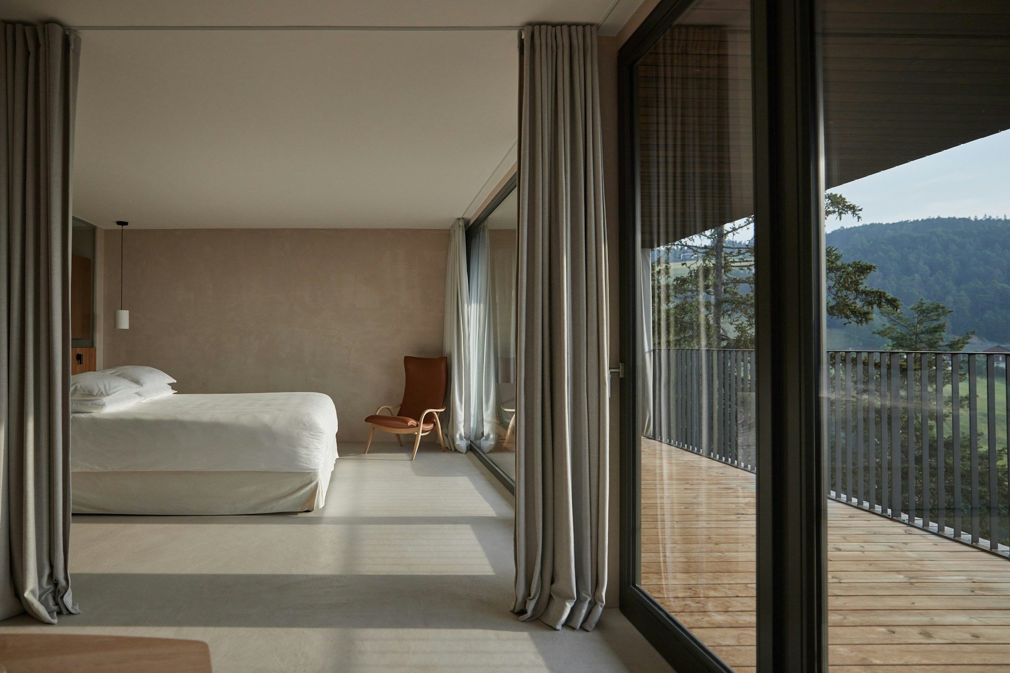 Saltus Suite - Bedroom
