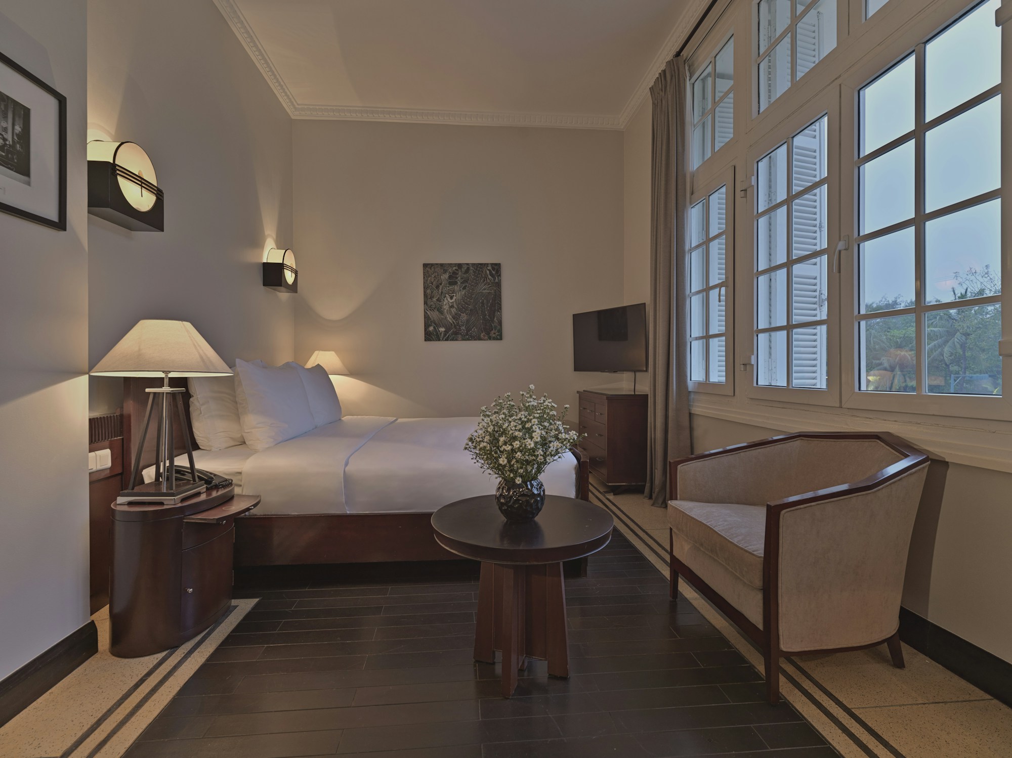 Deluxe Colonial Twin - Bedroom