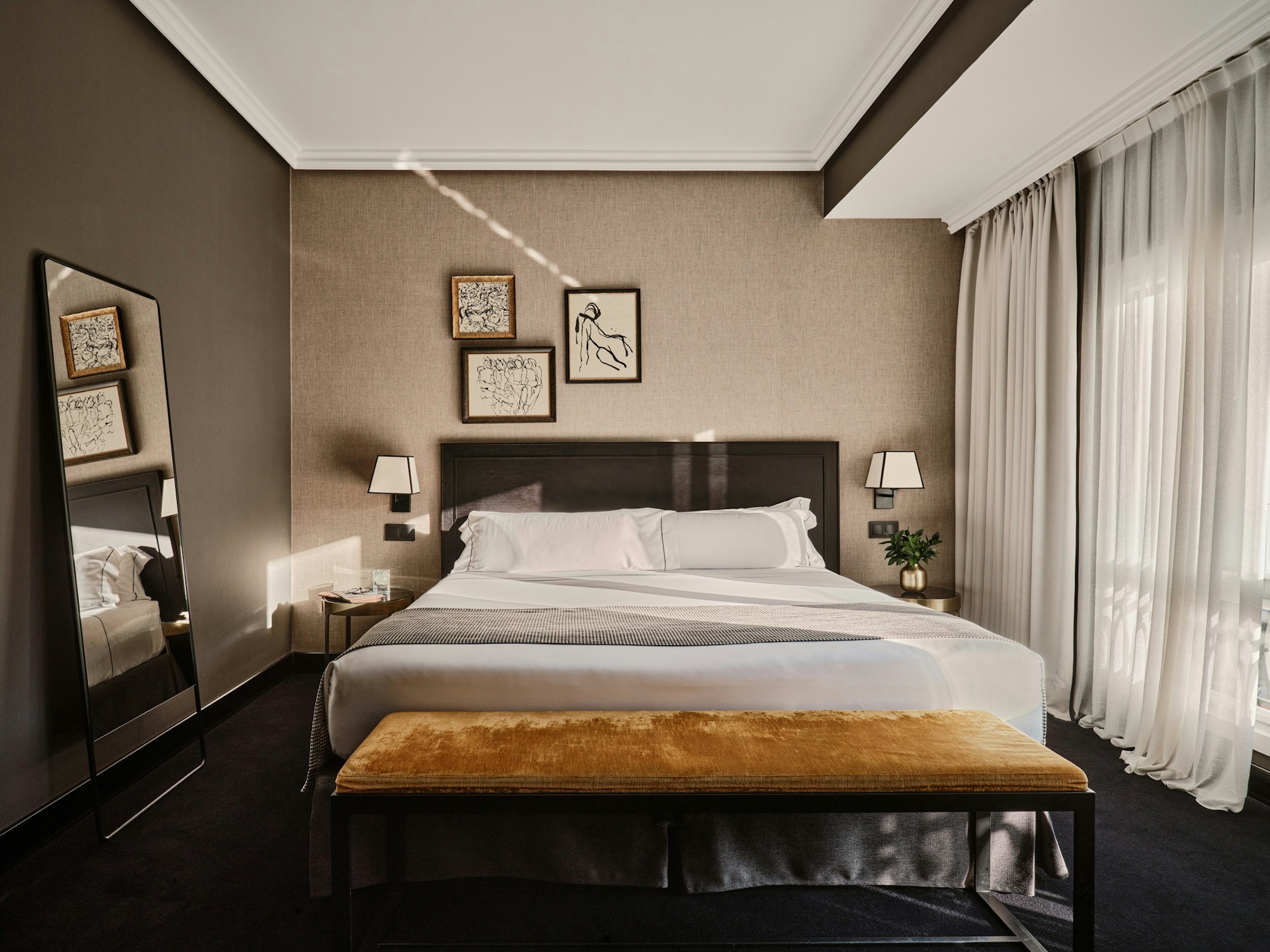 Grand Deluxe City Views - Bedroom