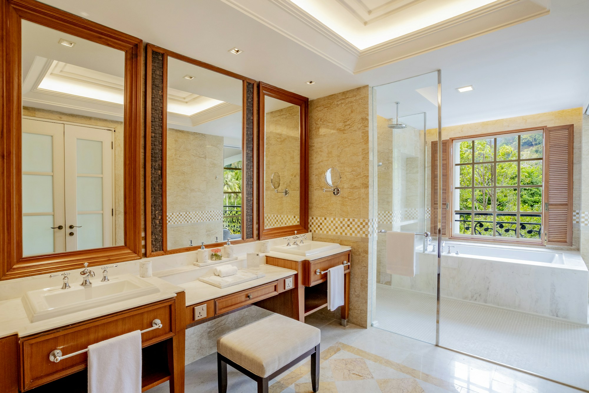 New Grand Merchant 2-Bedroom Suite