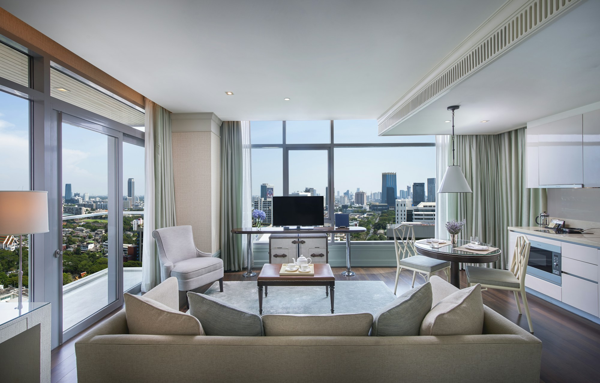 One Bedroom Corner Suite - Living Area