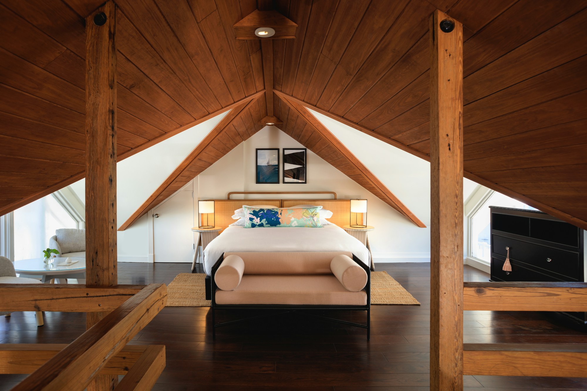 Hemingway King Suite - Bedroom