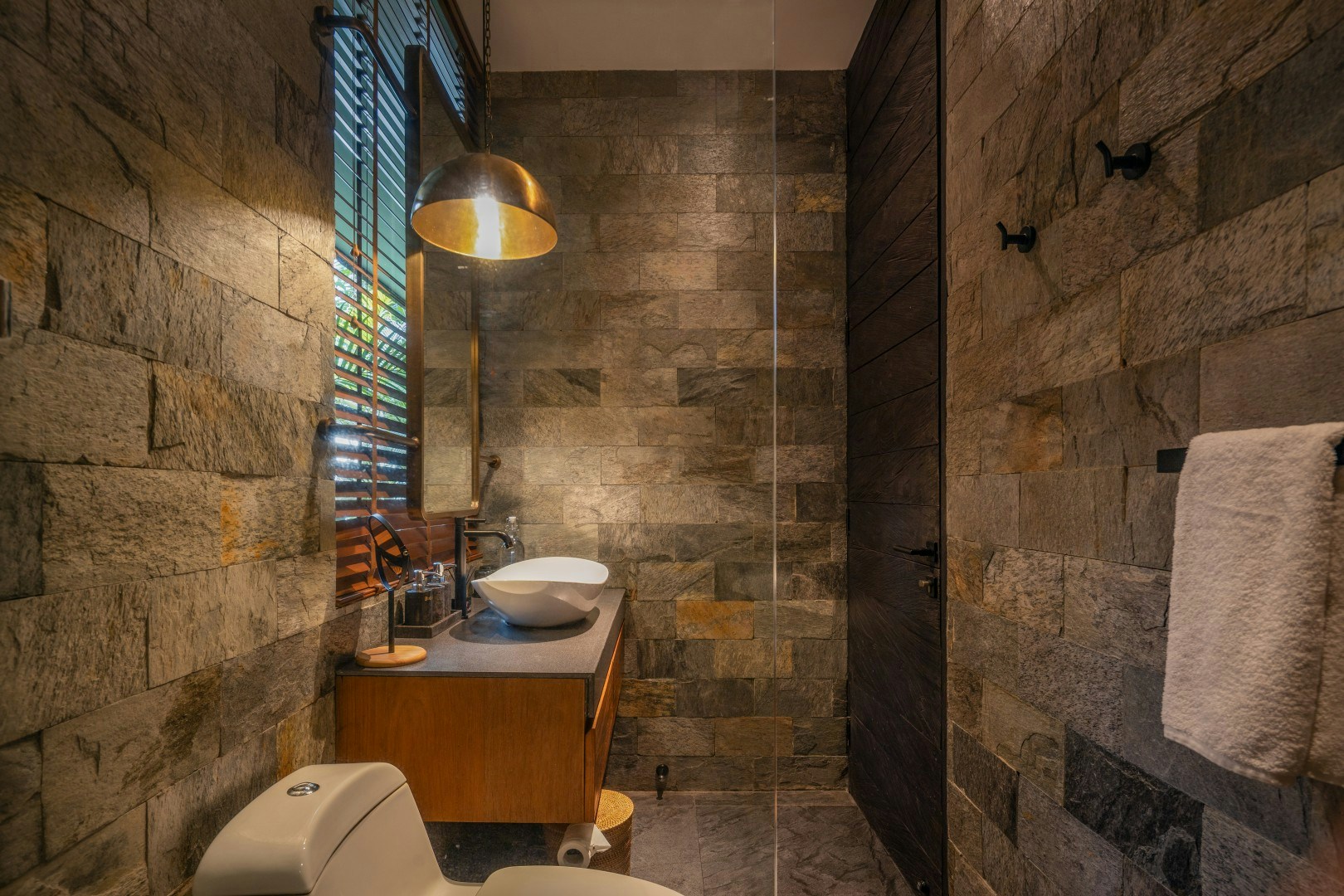 Studio Cabin with Cabana - Bathroom