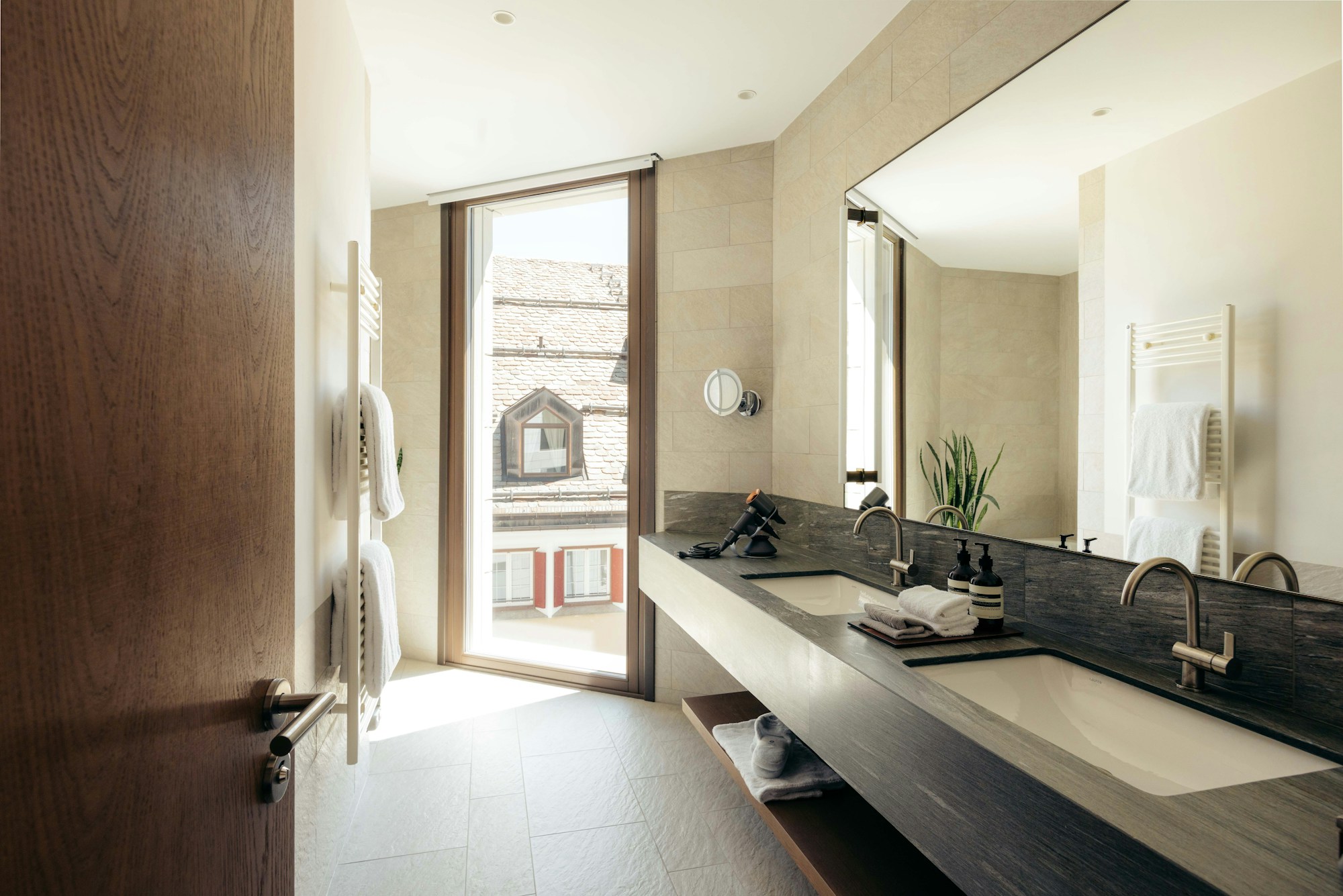 Grace Deluxe Junior Suite