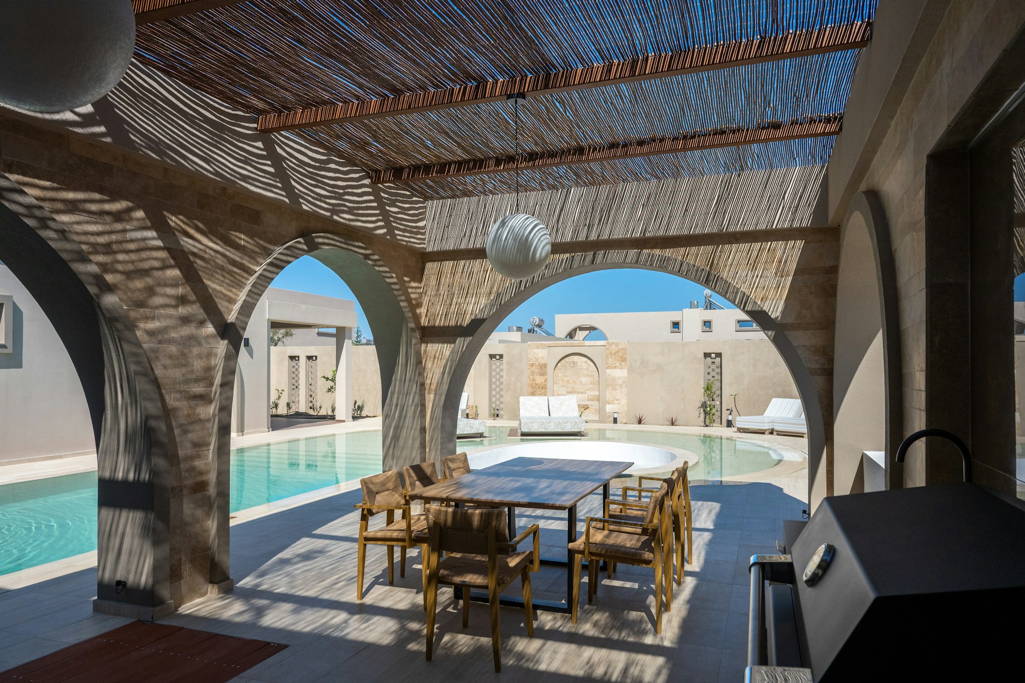 Grand Royal Villa - Patio
