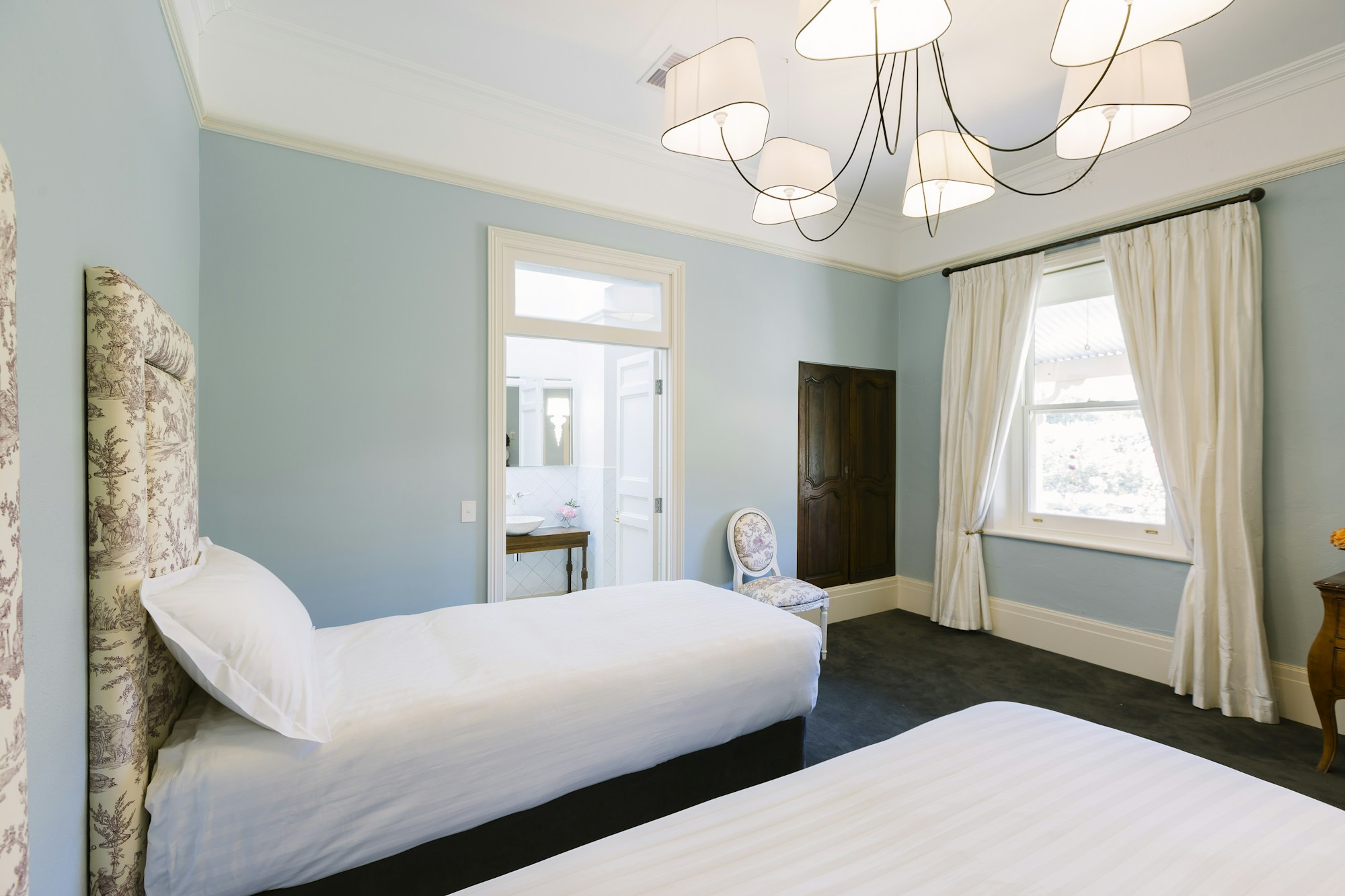 Twin Bedroom - Bedroom