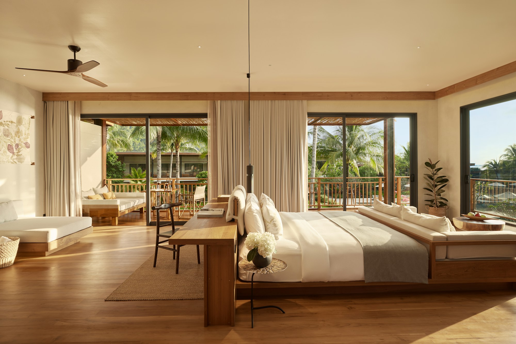 The Retreat Ocean Suite - Bedroom