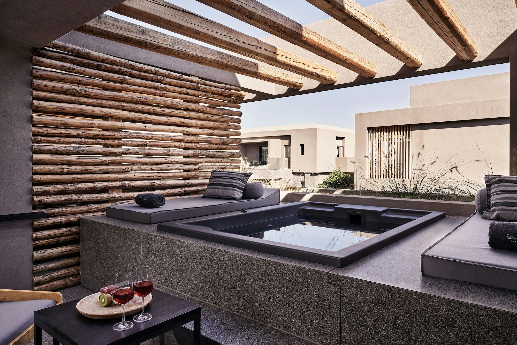 Loft Suite with Outdoor Jacuzzi - Jacuzzi