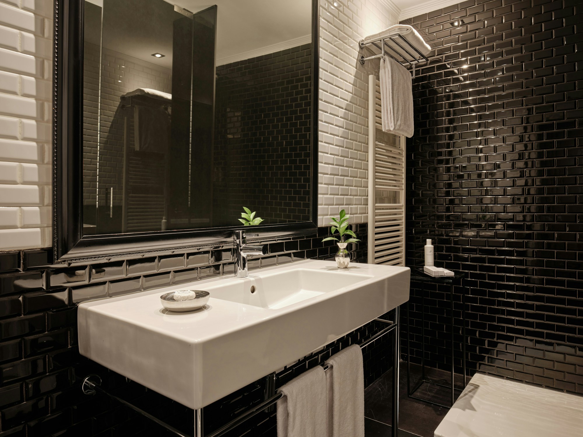 Grand Deluxe City Views - Bathroom