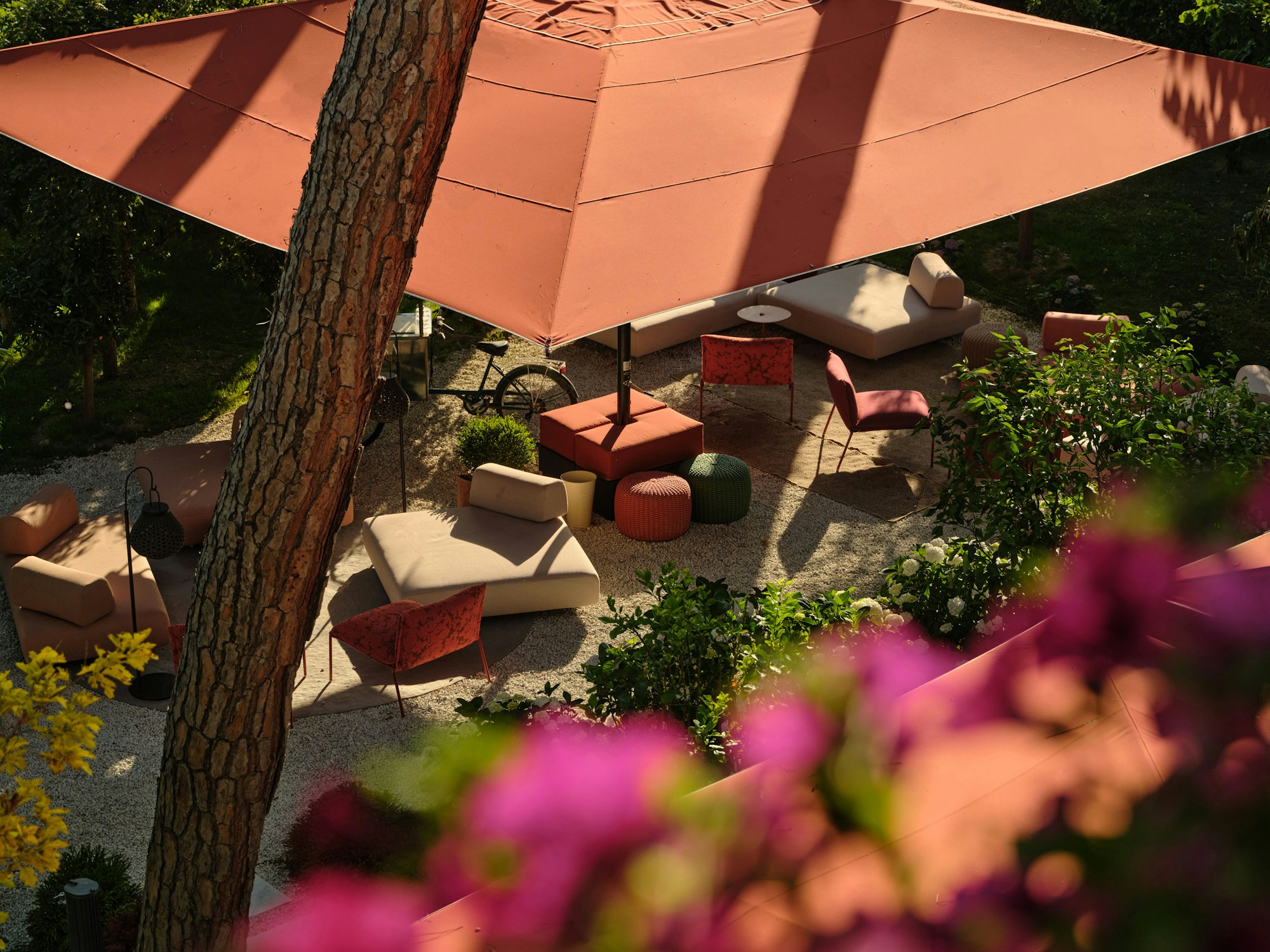 Outdoor Lounge