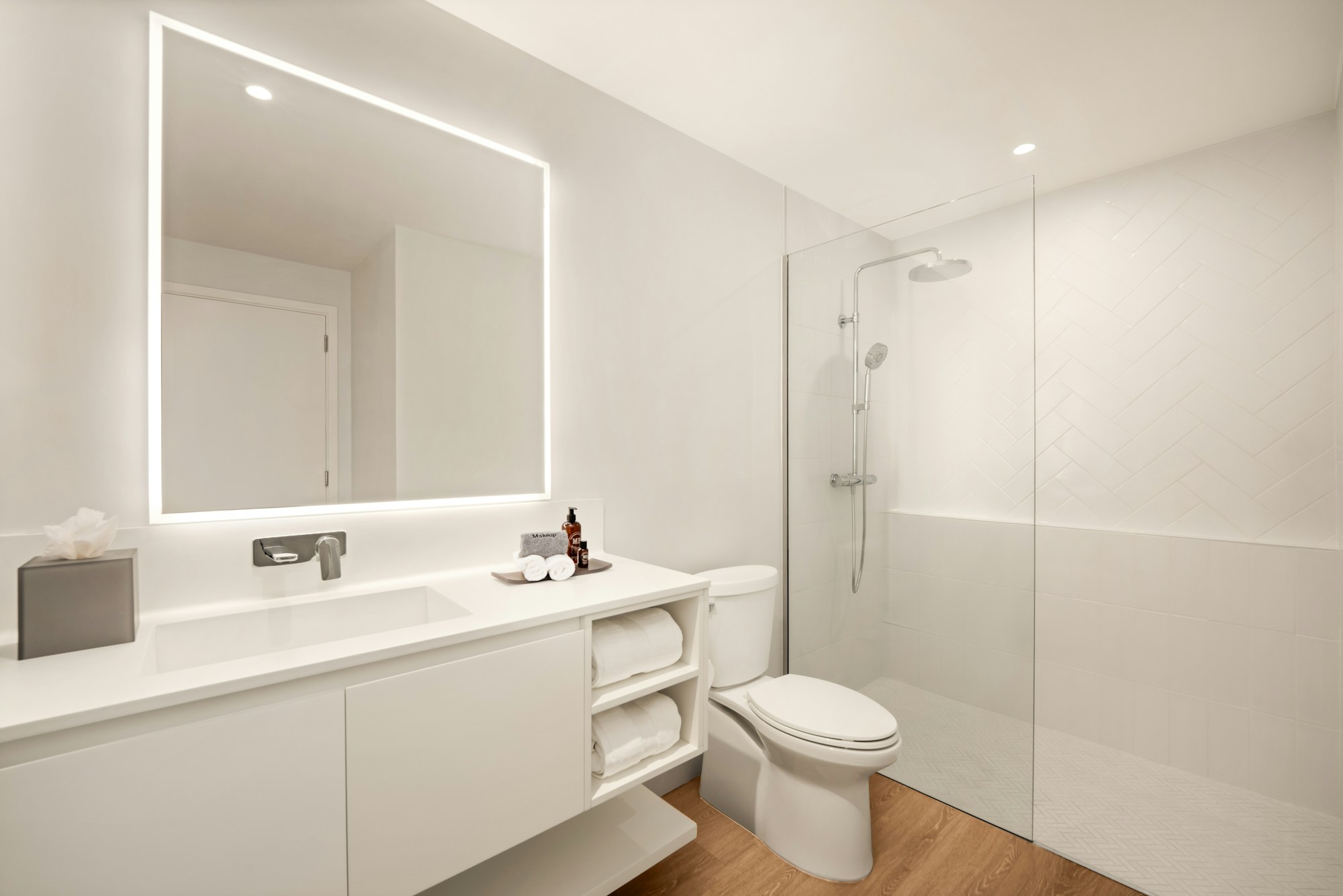 Solstice Suite - Second Bathroom