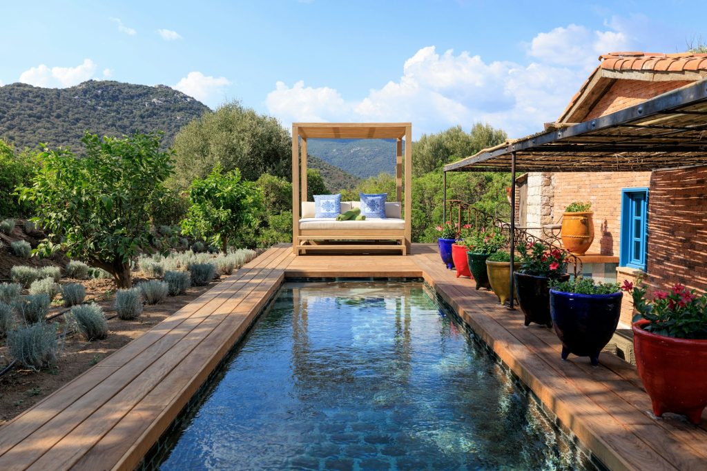 Amandula - Pool