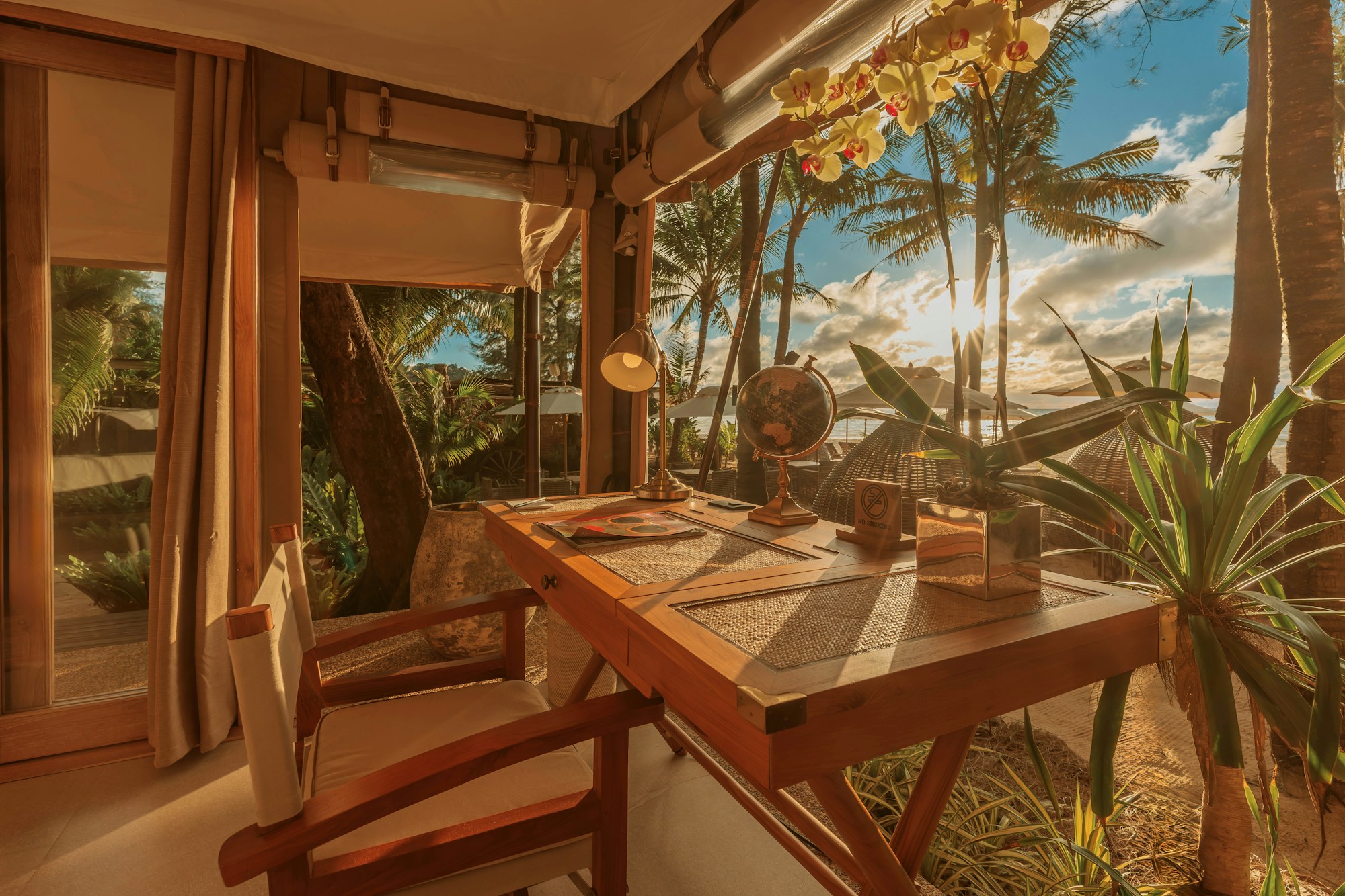 Beach Tent - Room Details