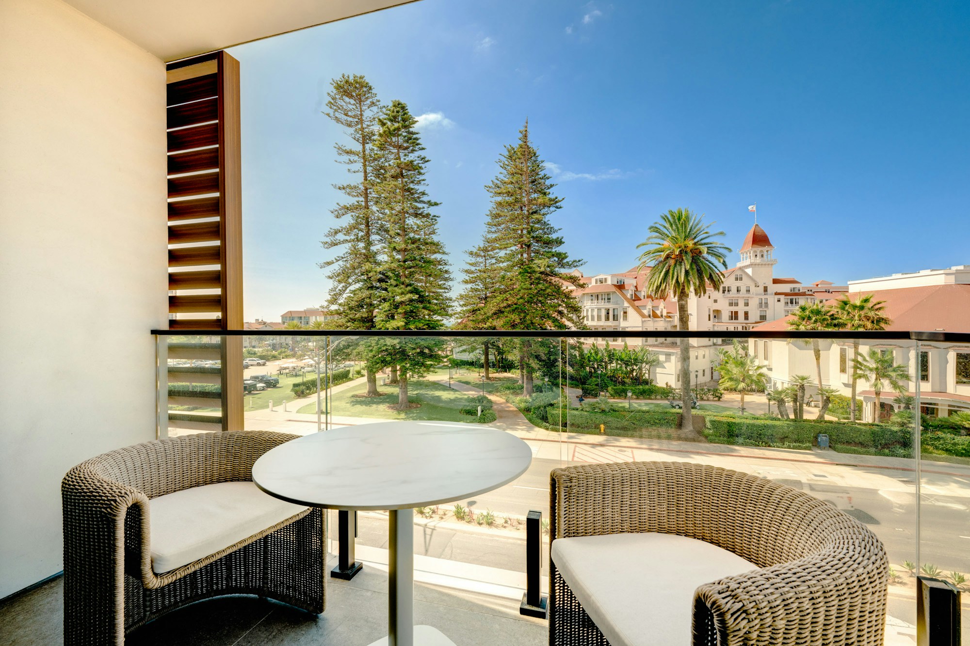 Premium King Balcony - Balcony