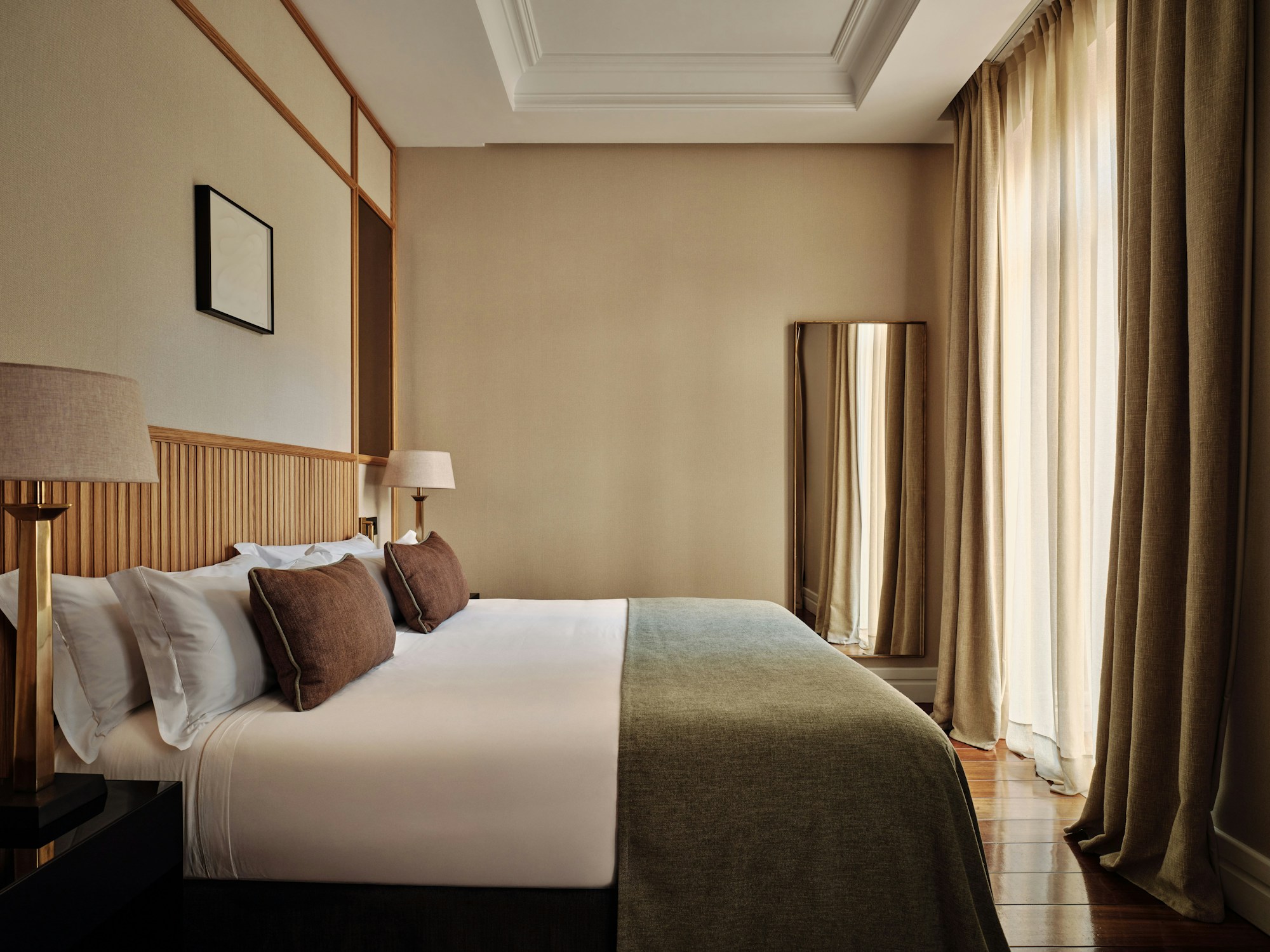 Deluxe King or Twin Room - Bedroom