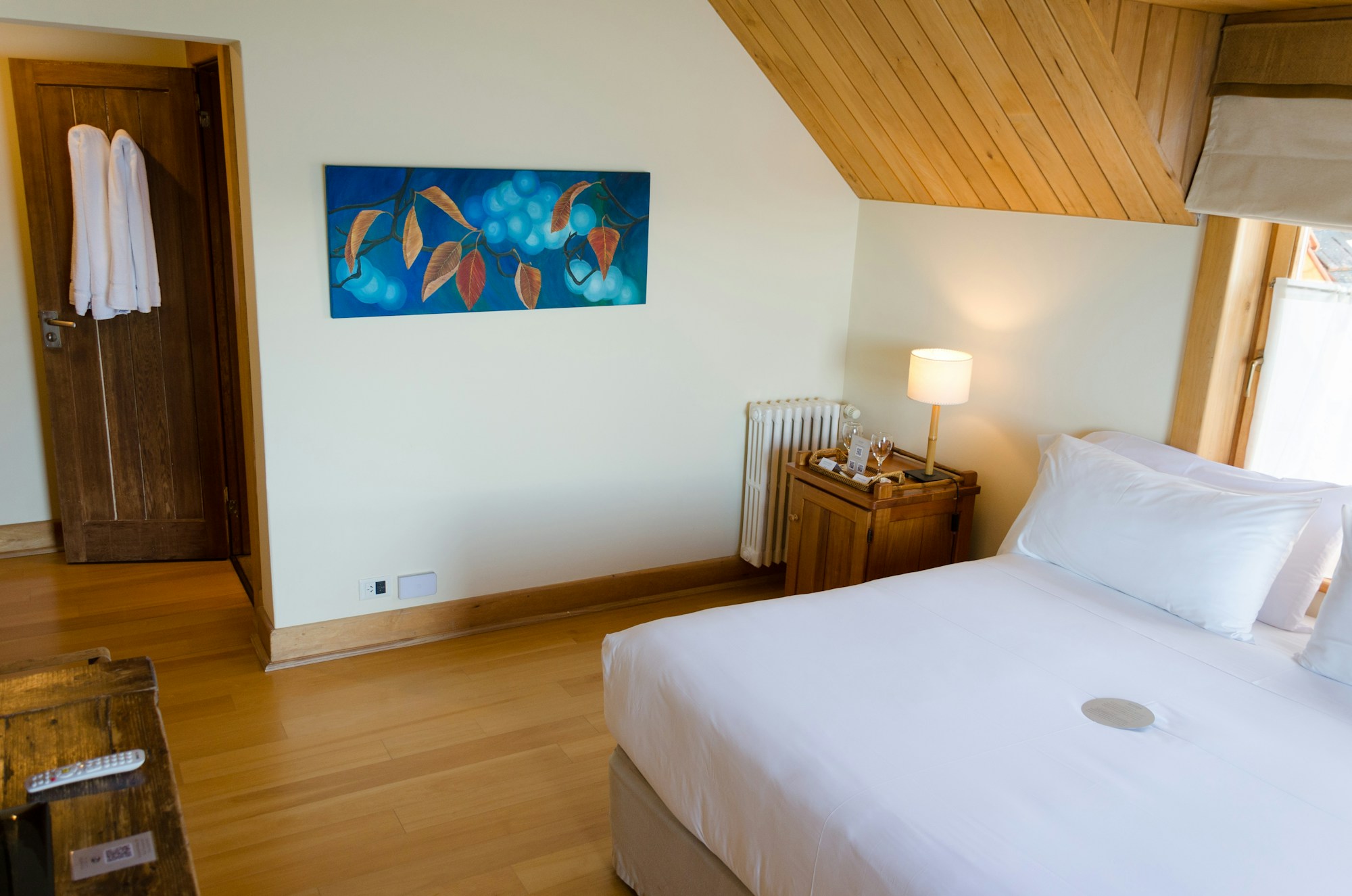 Lago Room - Bedroom