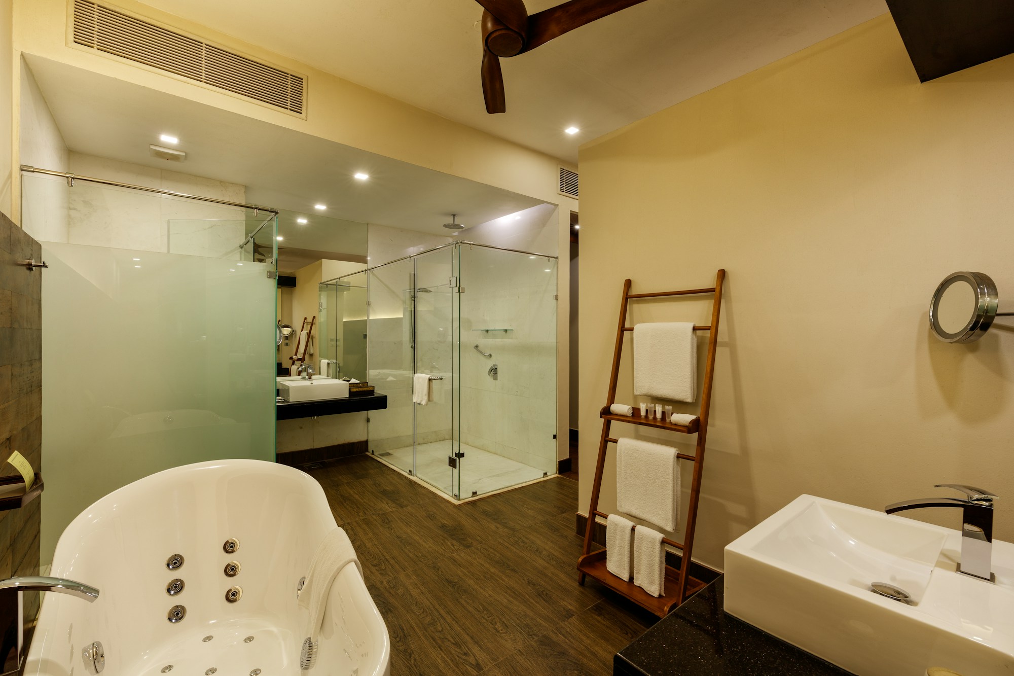 Ocean Room Bathroom