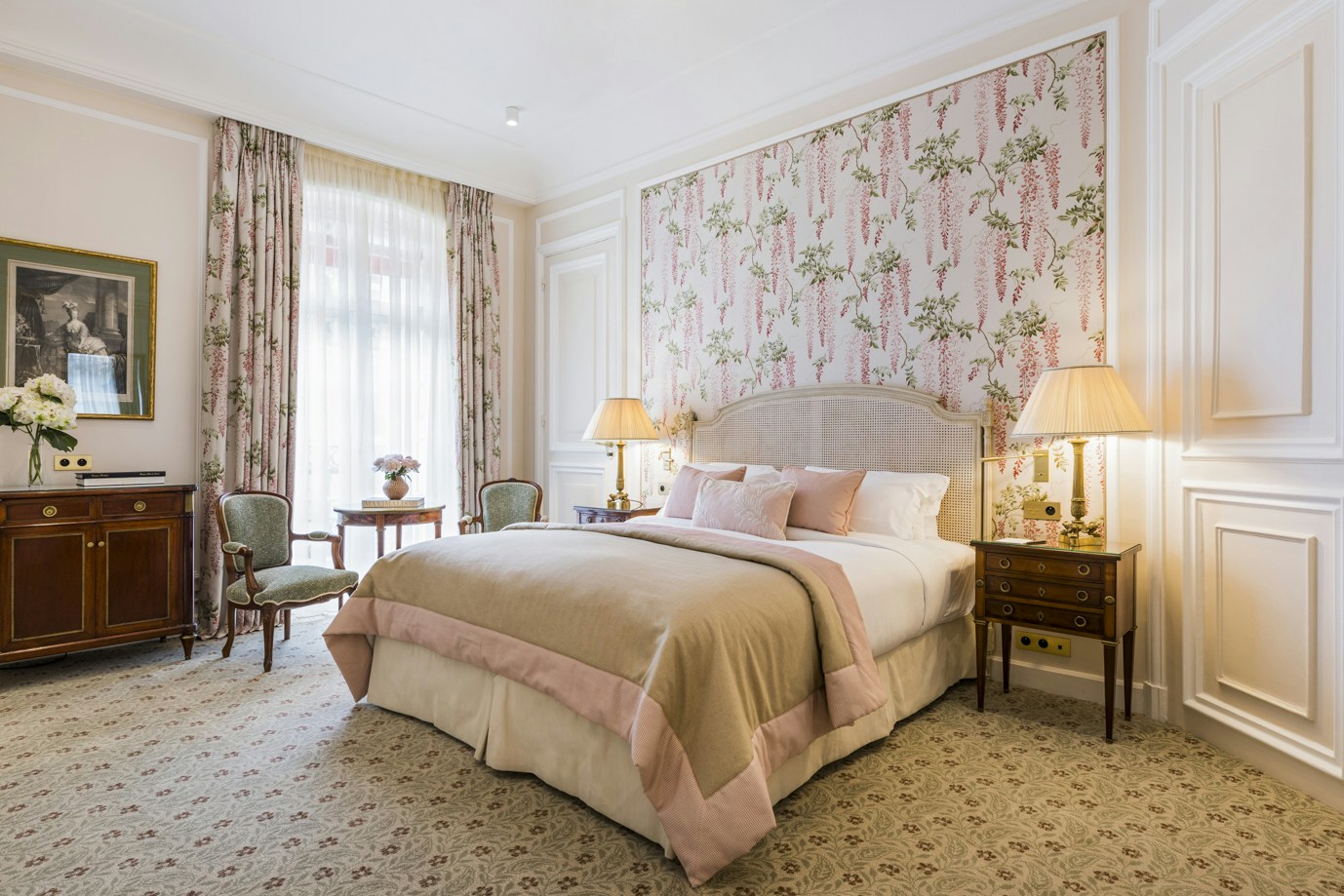 Deluxe Room - Bedroom