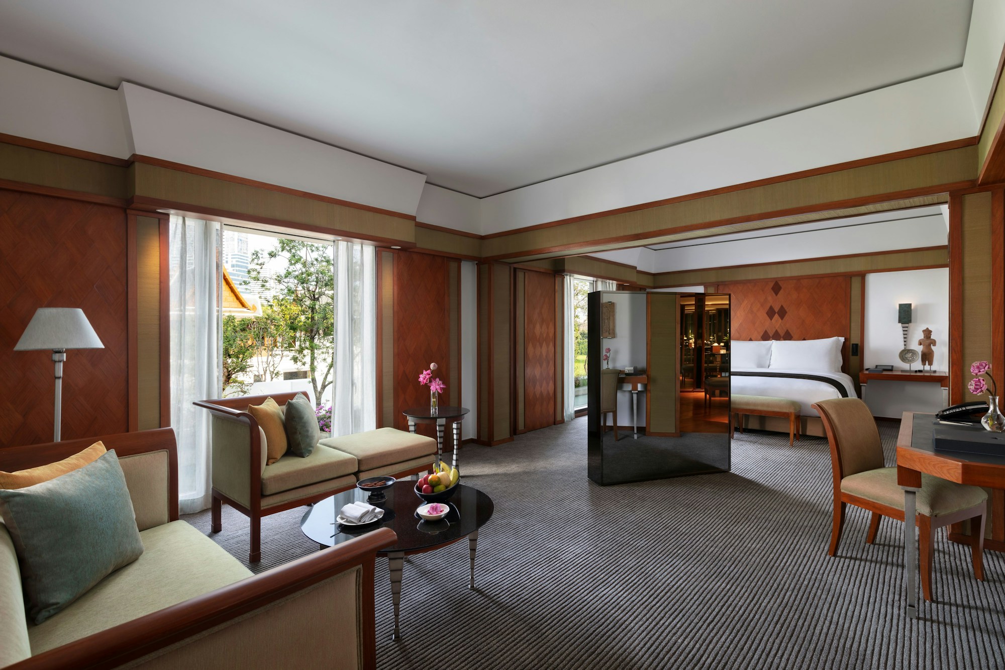 Executive Suite - Living Area