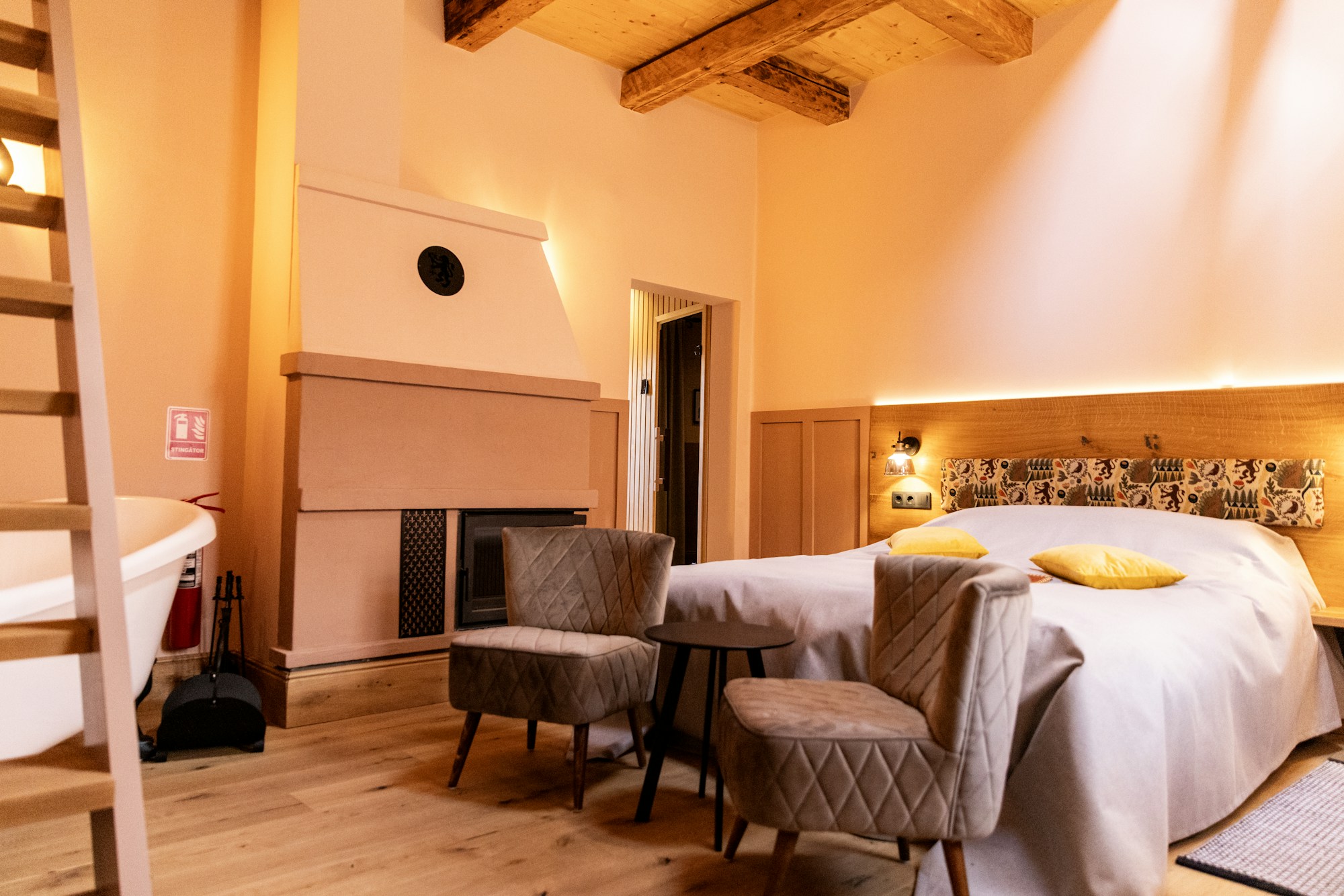 New Yard Sauna Gallery Loft - Bedroom
