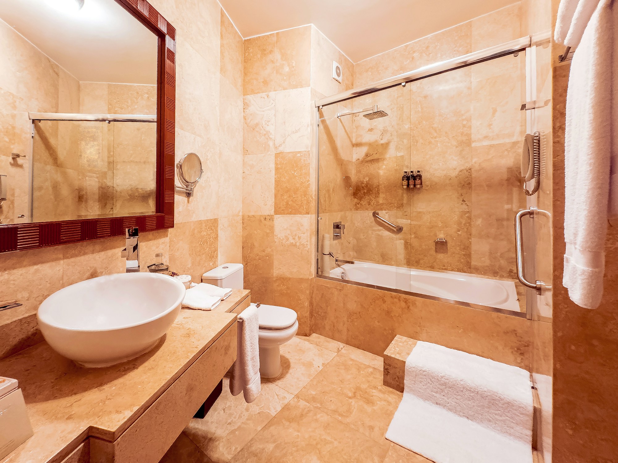 Sumaq Deluxe, 3 Full Beds Garden View - Bathroom