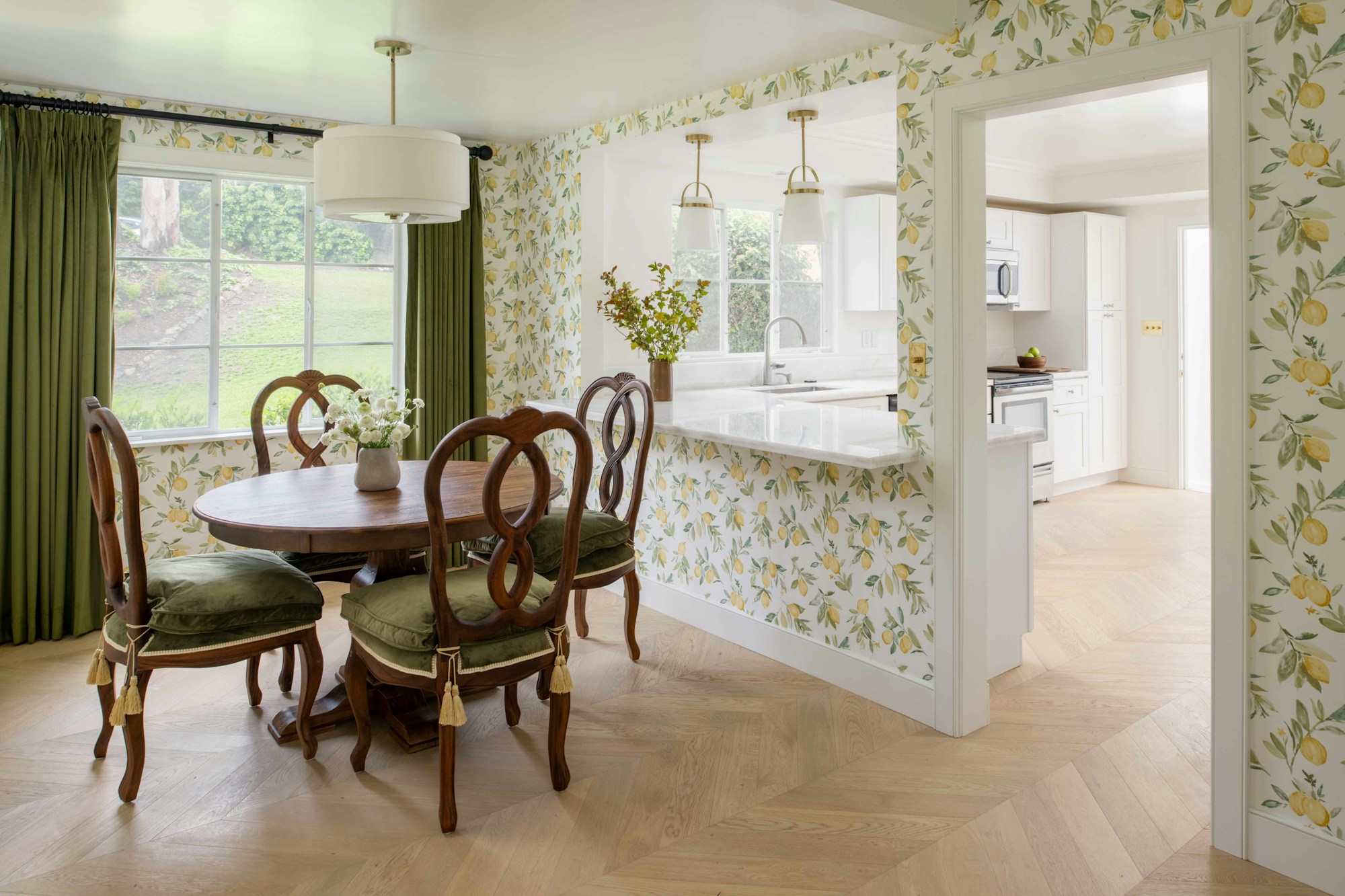 Bougainvillea Residence - Dining Area