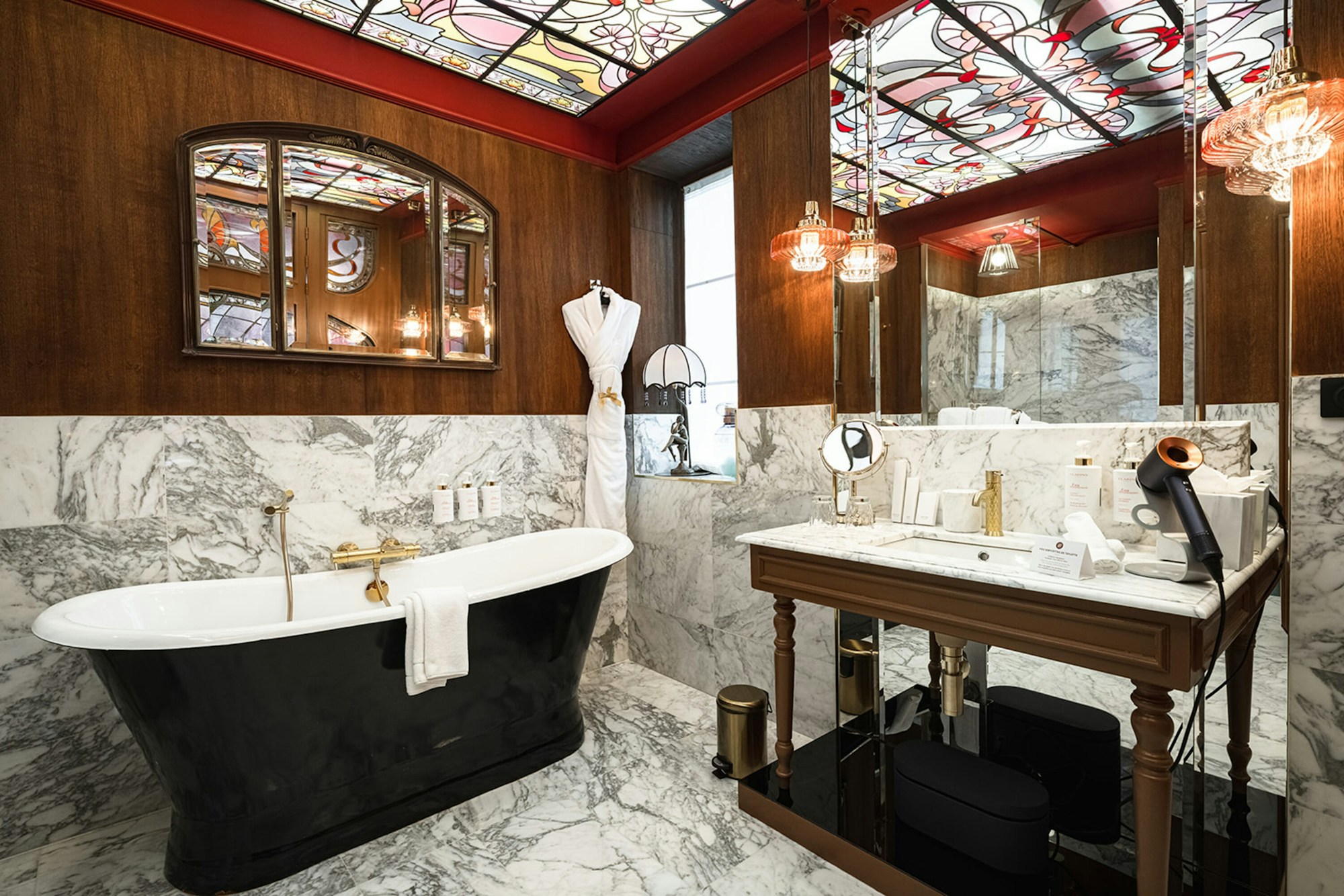 Folies à Paris - Bathroom