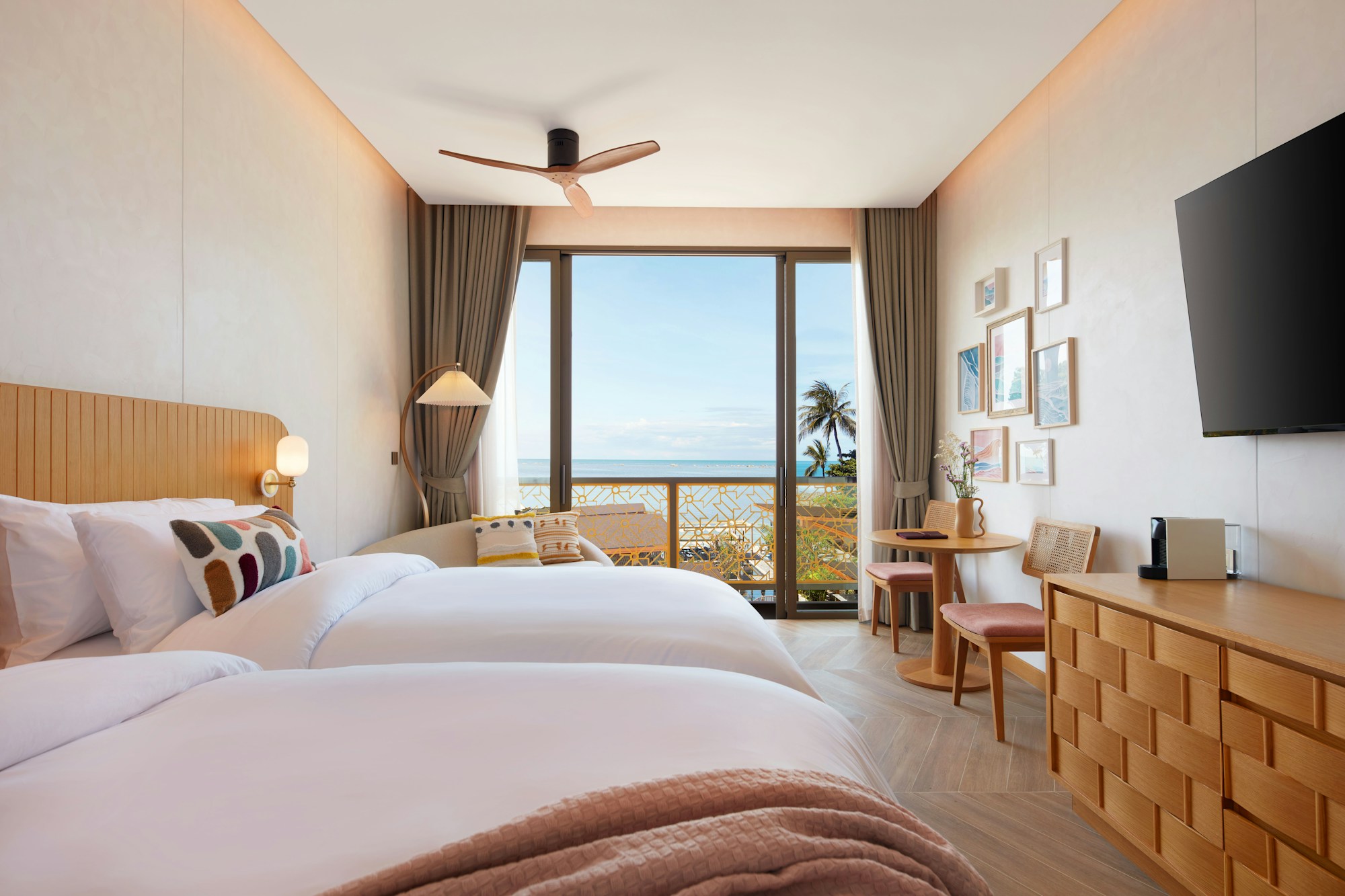 Comfy Seaview - Bedroom
