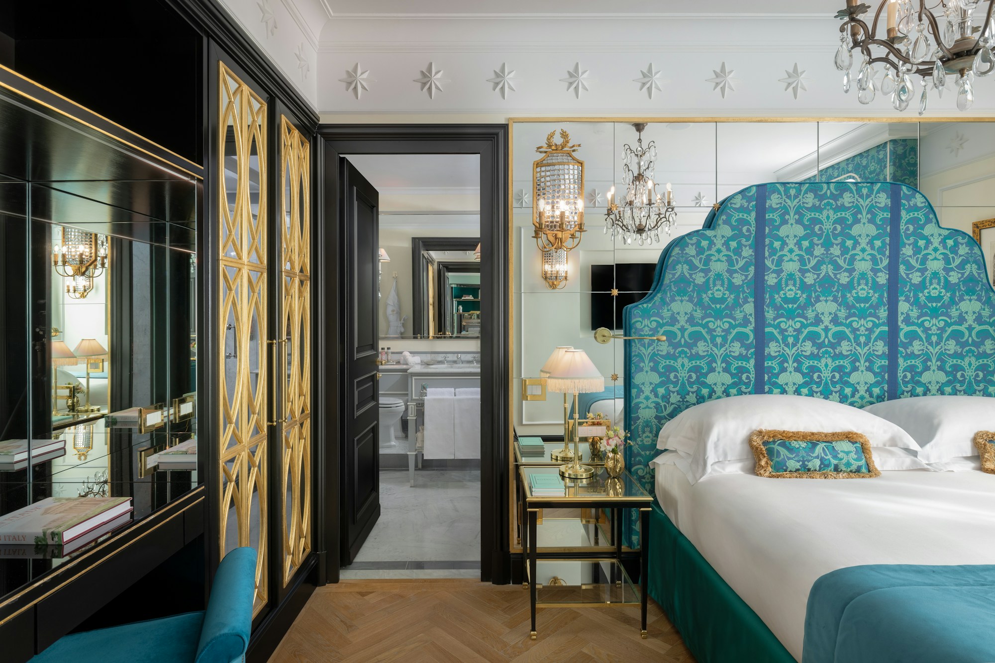 Suite - Bedroom