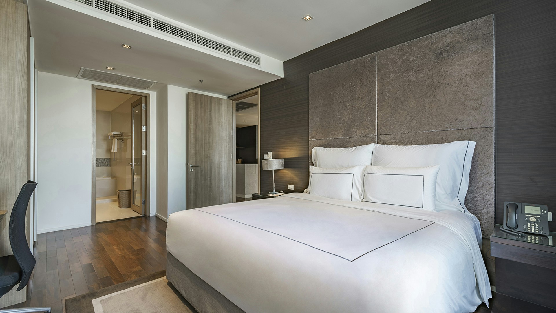 Family Terrace Suite - Bedroom