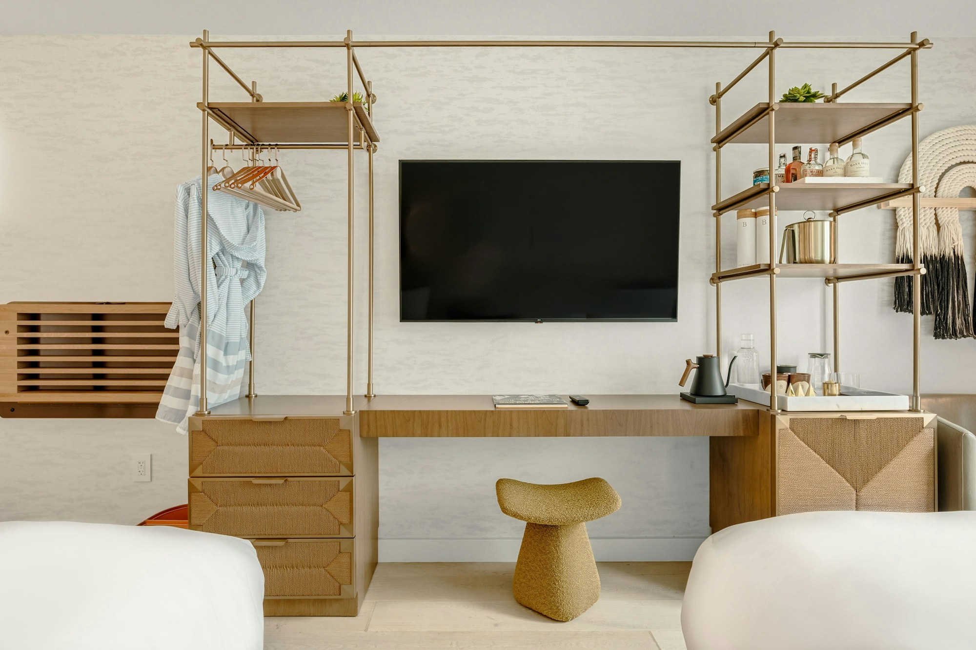 Room Detail