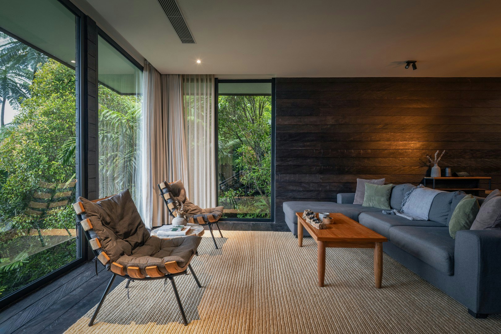 Premium 2-Bedroom Suite Cabin - Living Area