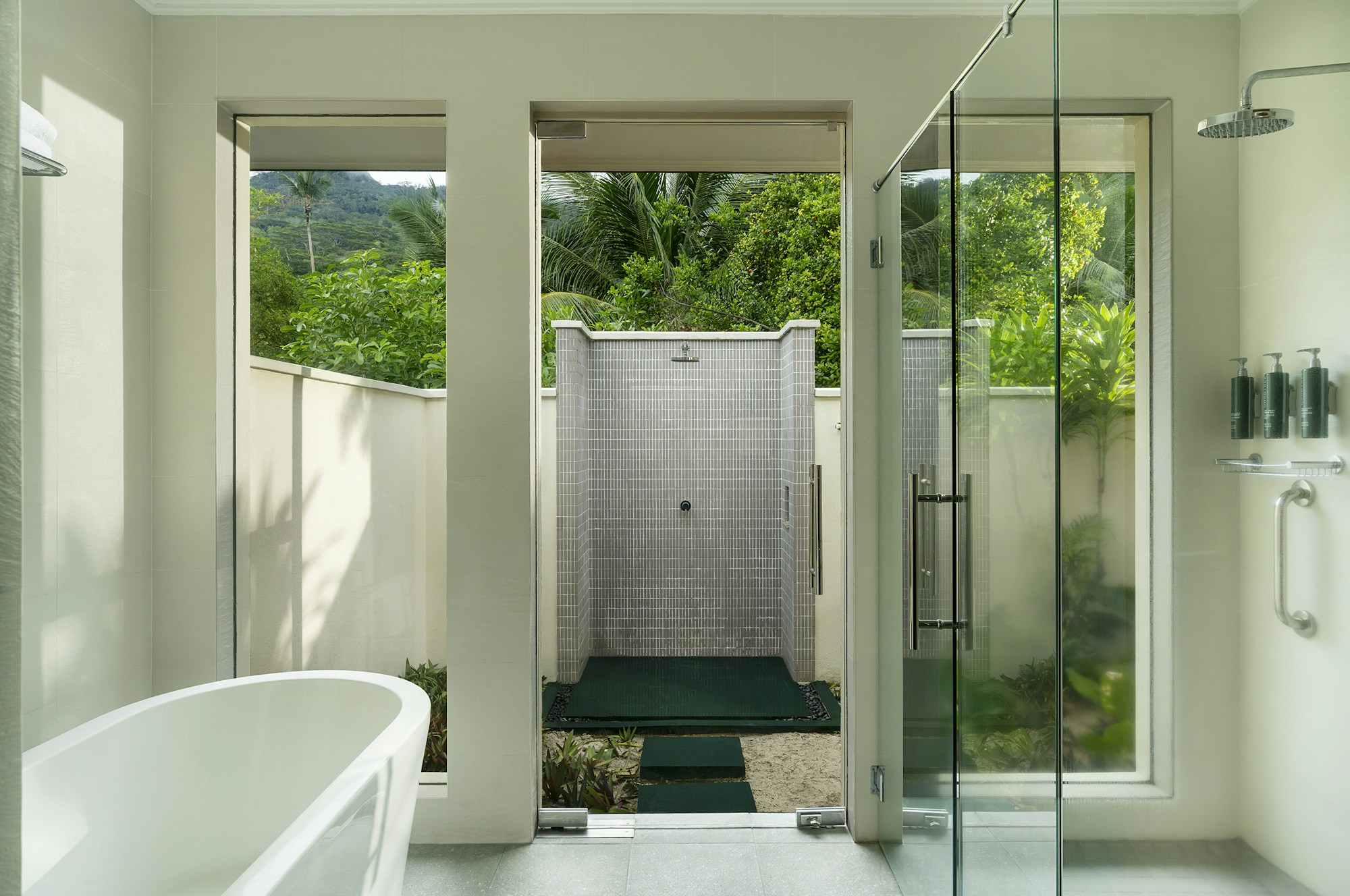Two Bedroom Garden Oasis Family Pool Villa - Bathroom